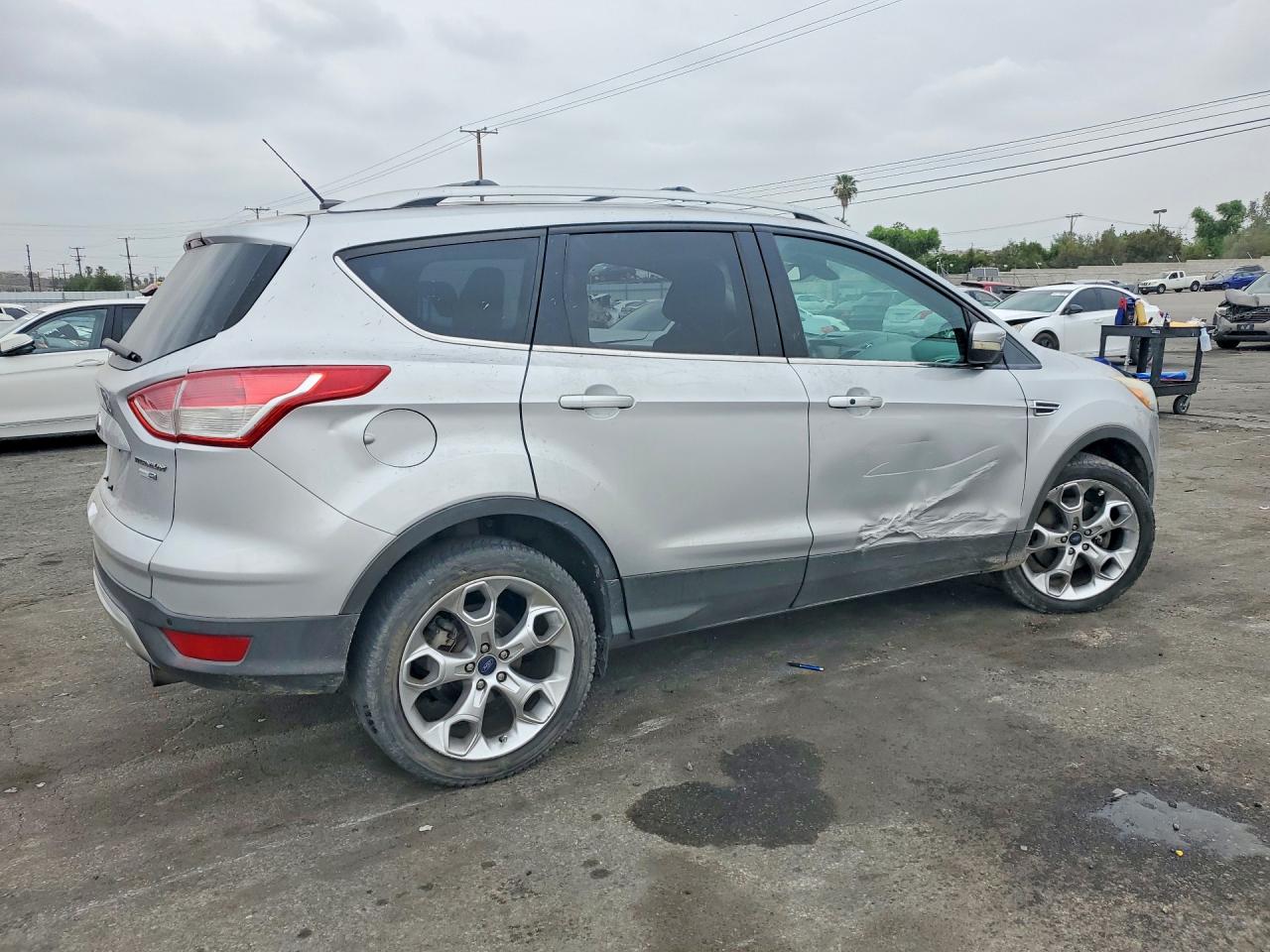 2013 Ford Escape Titanium Silver vin: 1FMCU9J9XDUC62511