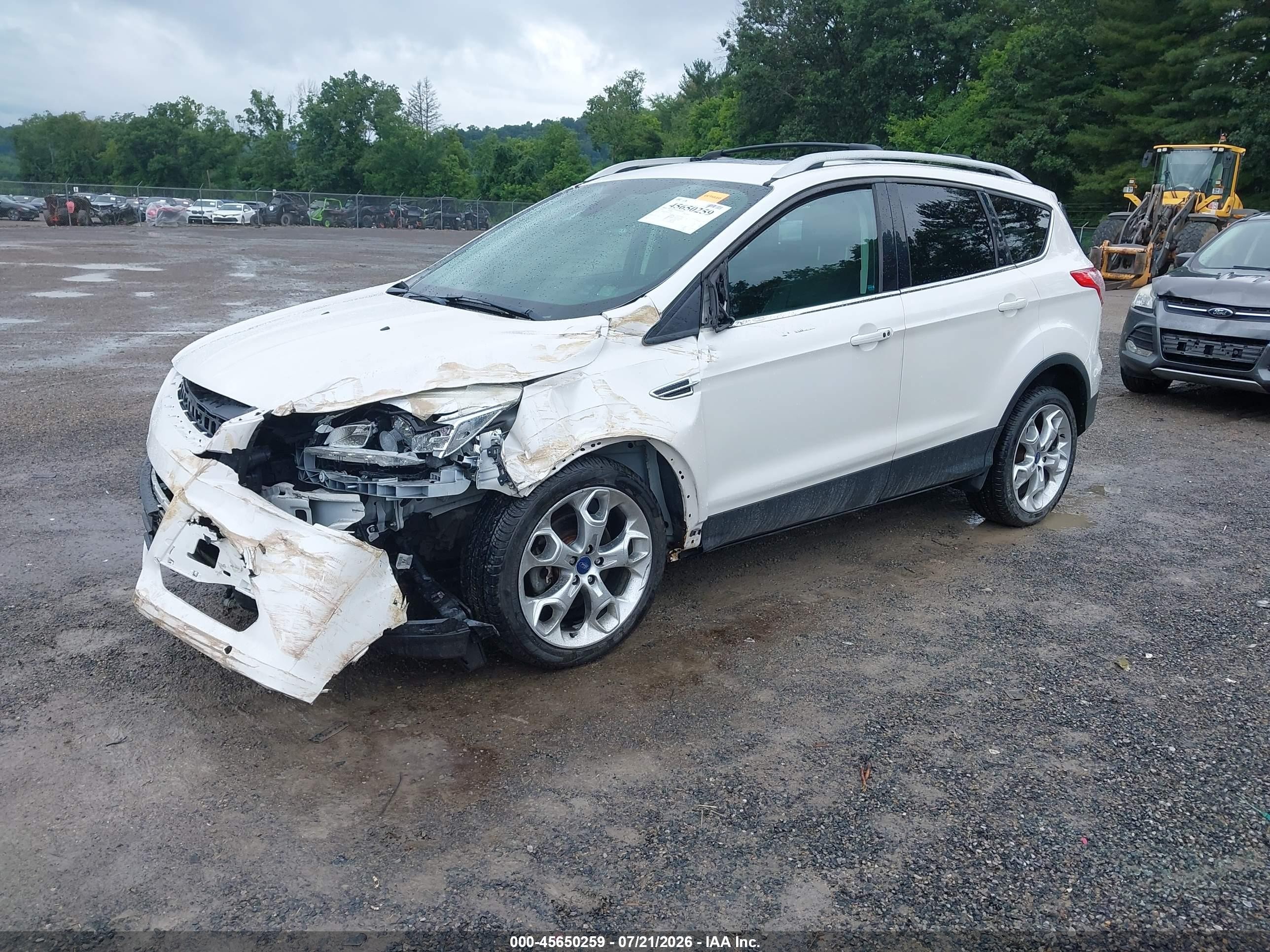 2014 Ford Escape Titanium White vin: 1FMCU9J9XEUA12011