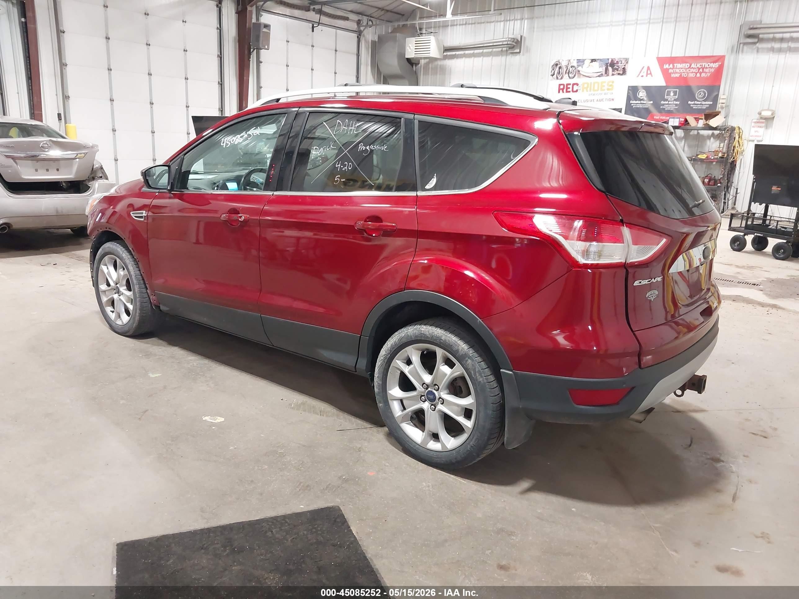 2014 Ford Escape Titanium Red vin: 1FMCU9J9XEUA13742