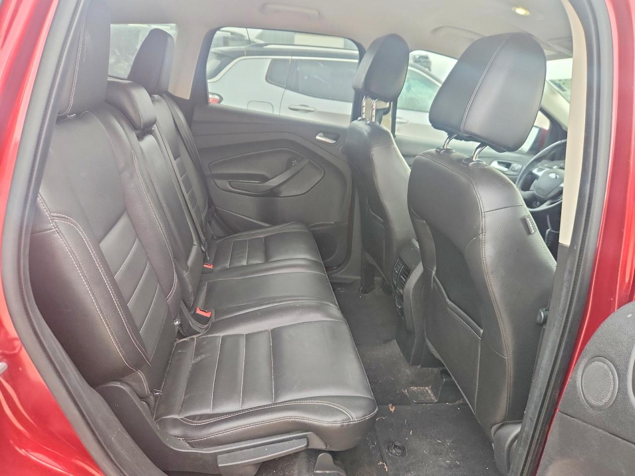 2014 Ford Escape Titanium Burgundy vin: 1FMCU9J9XEUA53111