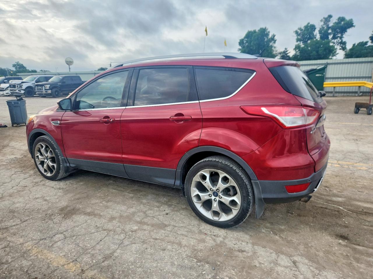 2014 Ford Escape Titanium Burgundy vin: 1FMCU9J9XEUA53111