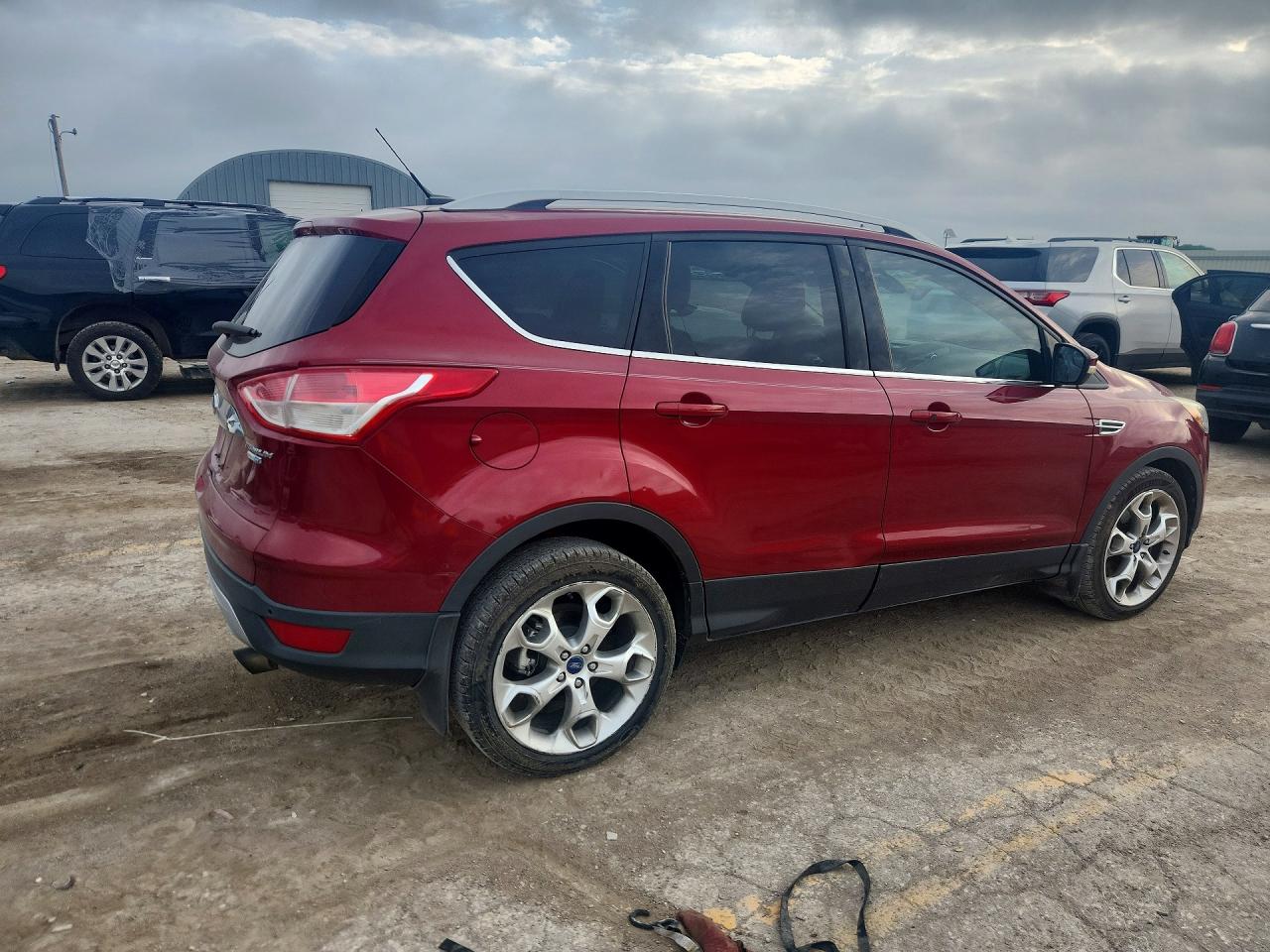 2014 Ford Escape Titanium Burgundy vin: 1FMCU9J9XEUA53111