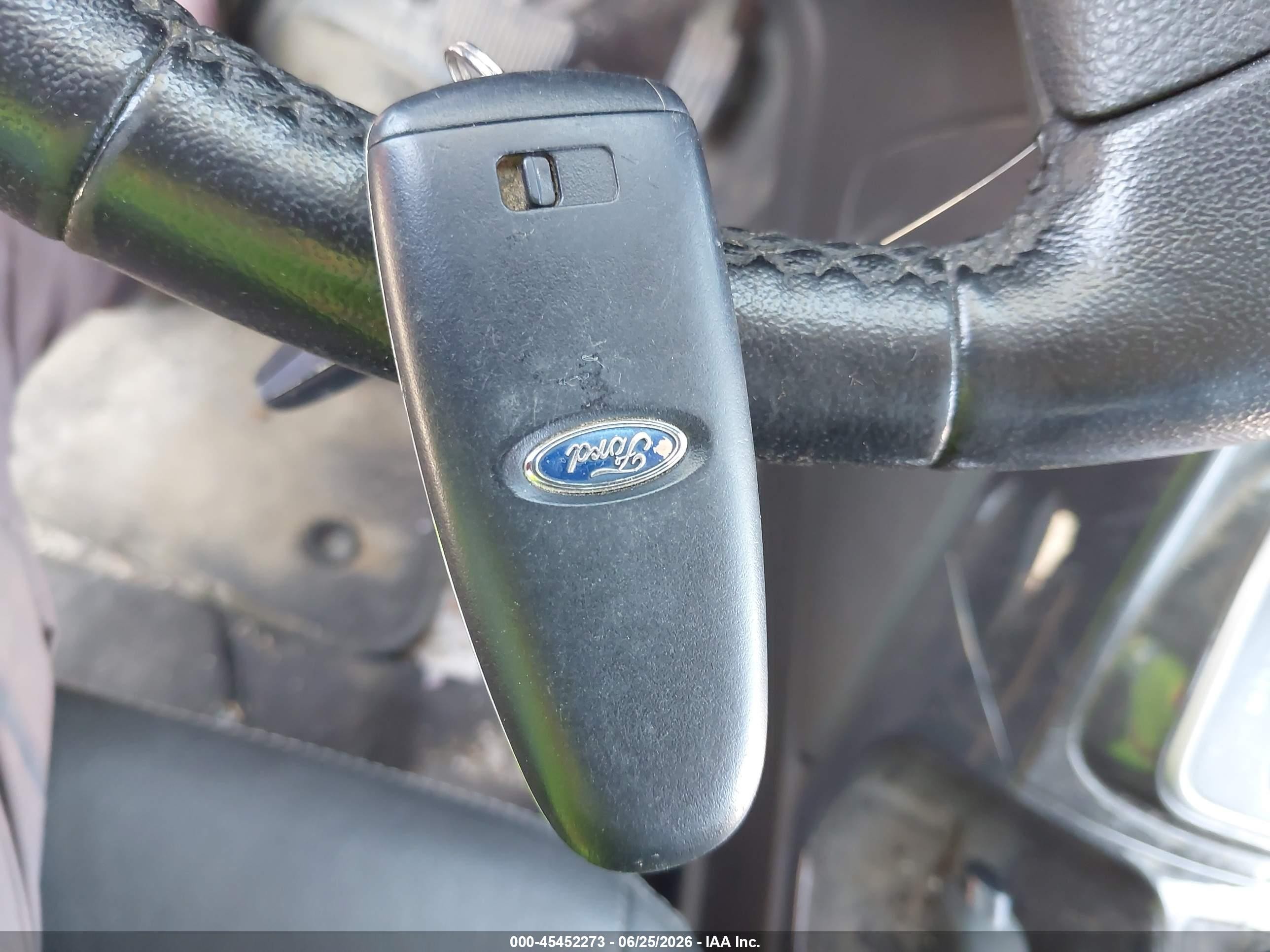 2014 Ford Escape Titanium Blue vin: 1FMCU9J9XEUA84598