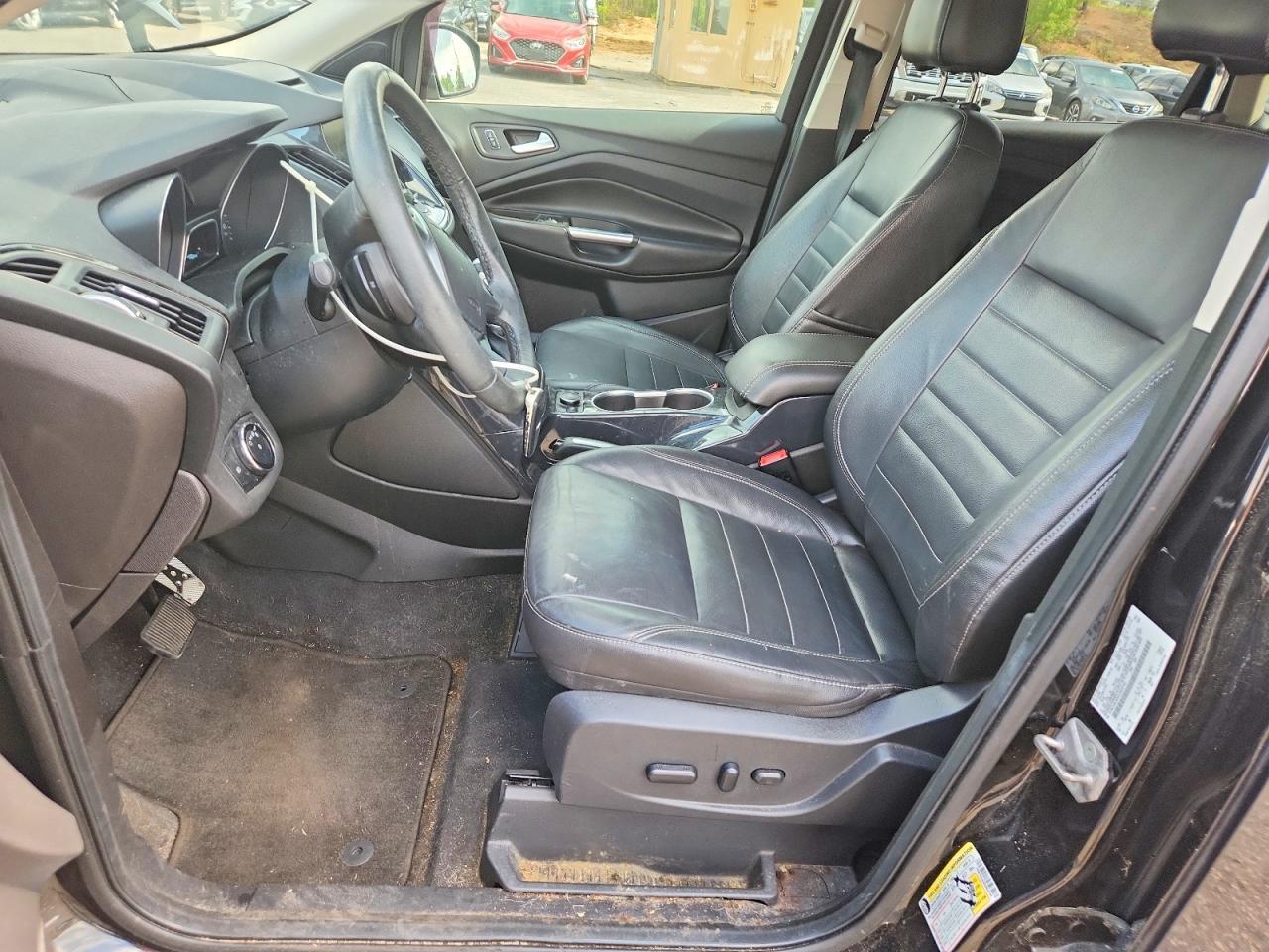 2014 Ford Escape Titanium Black vin: 1FMCU9J9XEUB52740