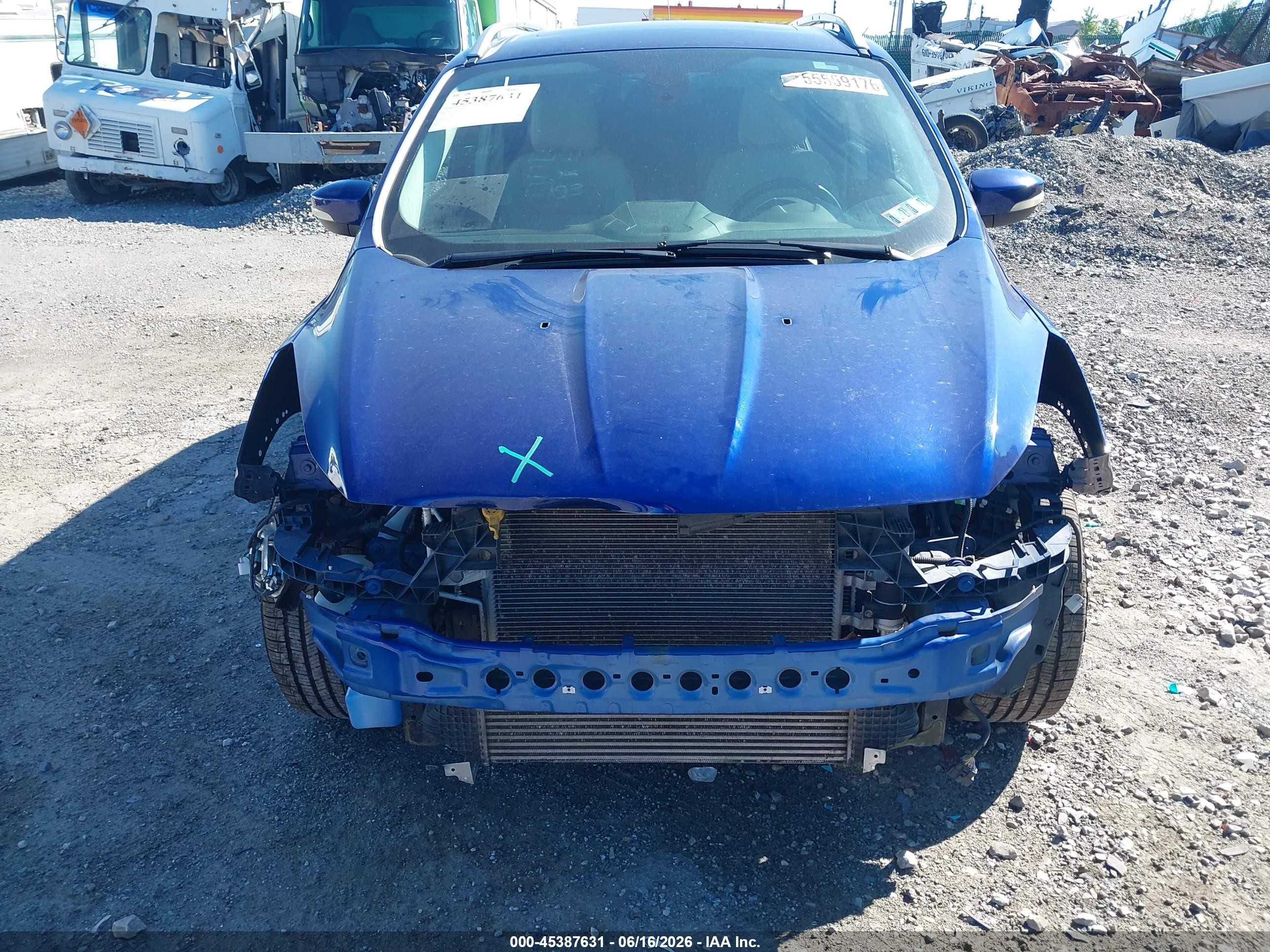 2014 Ford Escape Titanium Blue vin: 1FMCU9J9XEUD55725