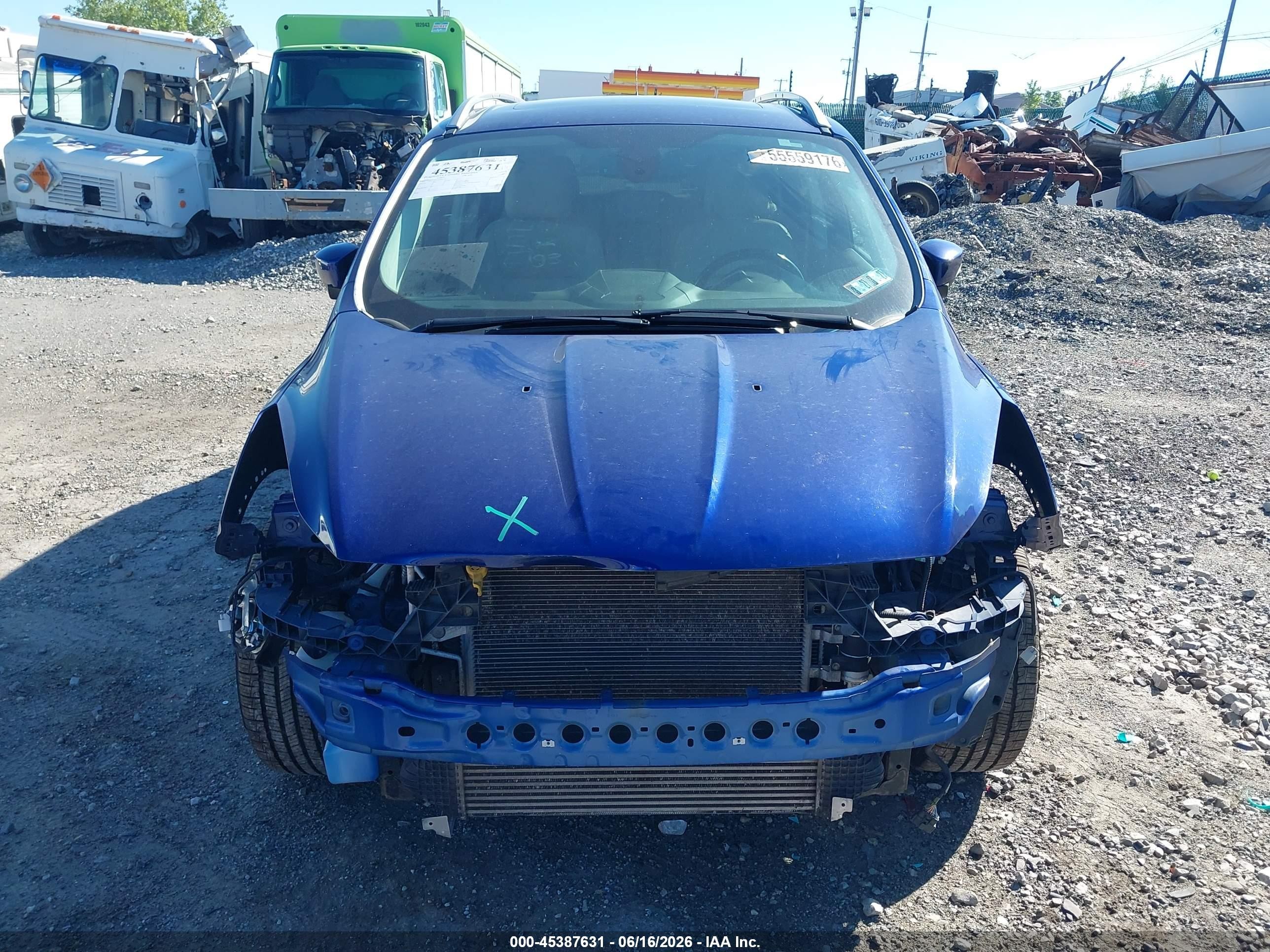 2014 Ford Escape Titanium Blue vin: 1FMCU9J9XEUD55725