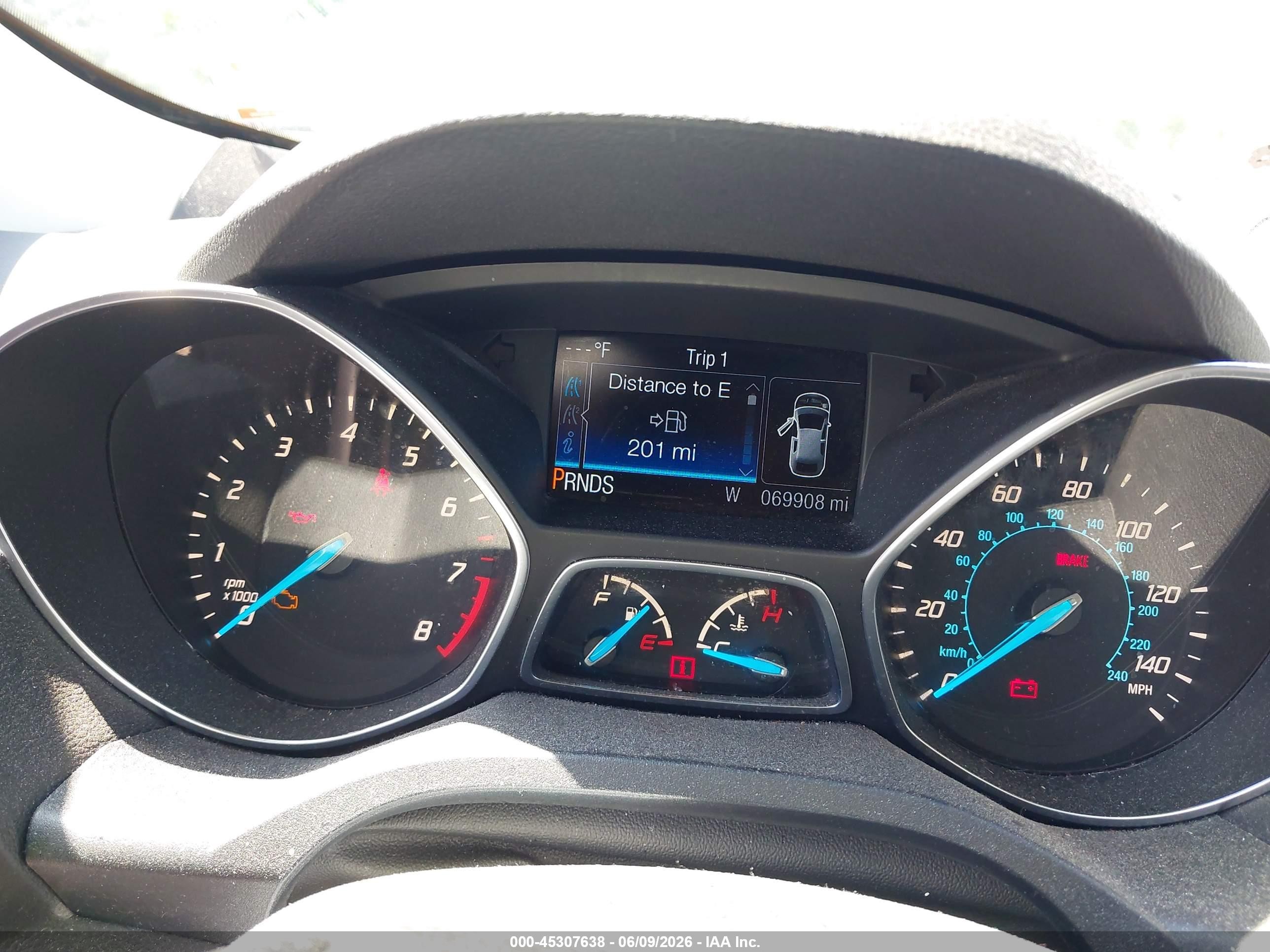 2014 Ford Escape Titanium Silver vin: 1FMCU9J9XEUD69558