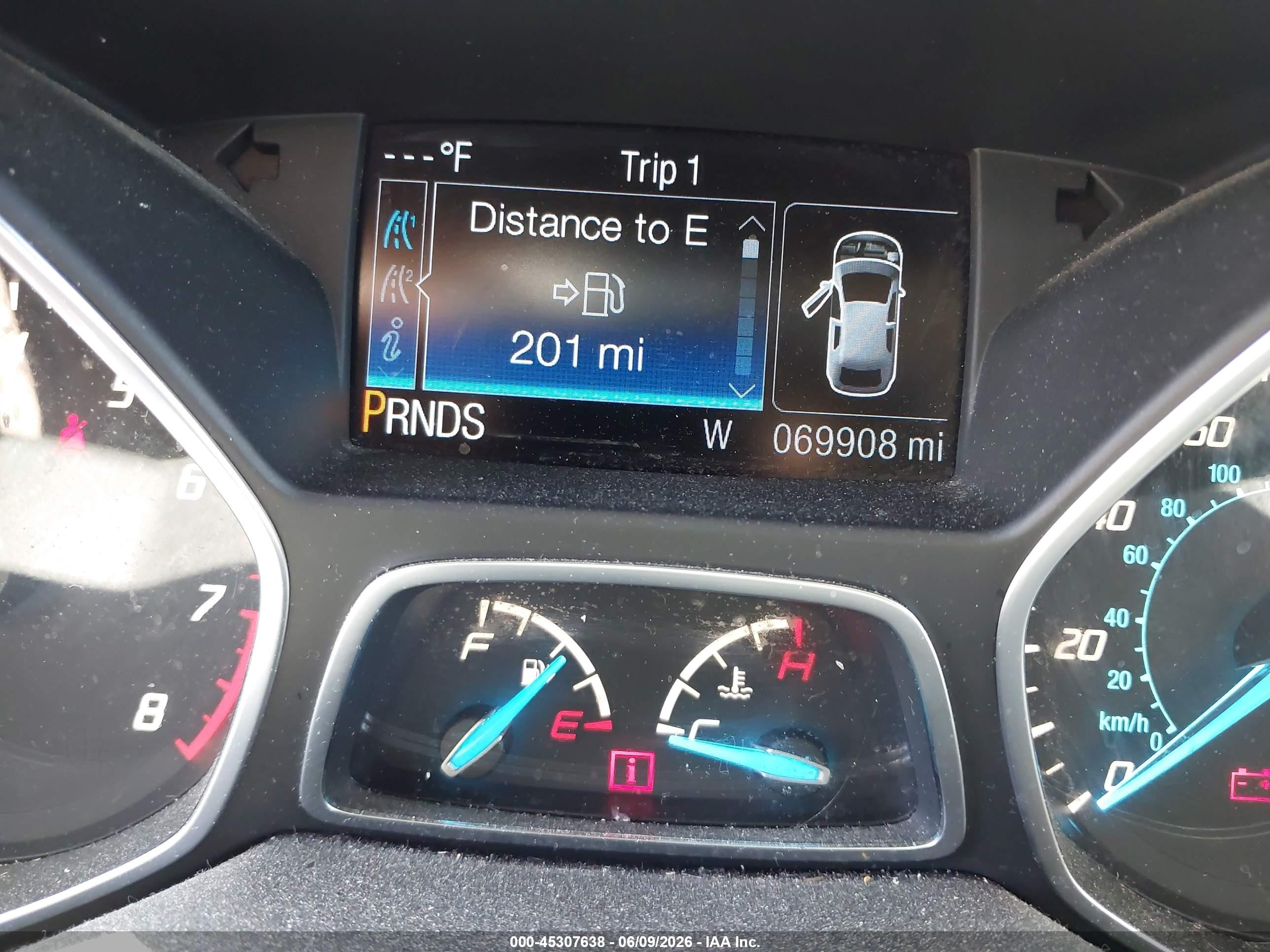 2014 Ford Escape Titanium Silver vin: 1FMCU9J9XEUD69558