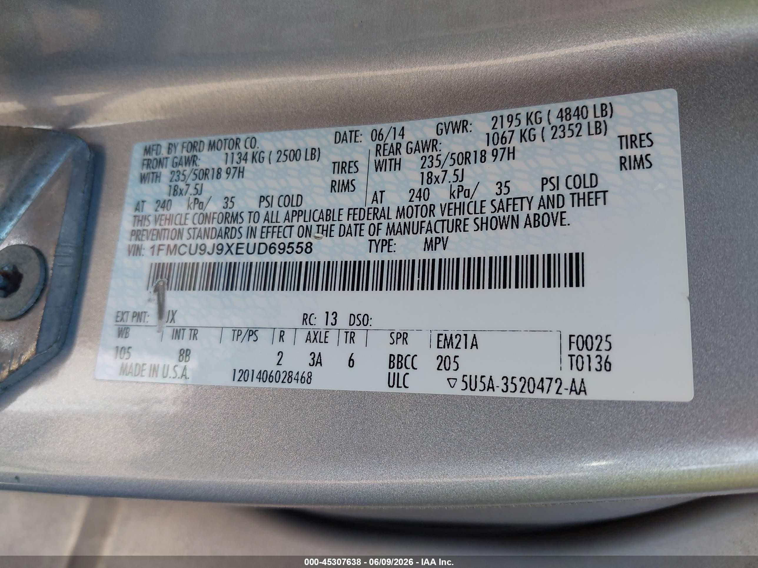 2014 Ford Escape Titanium Silver vin: 1FMCU9J9XEUD69558