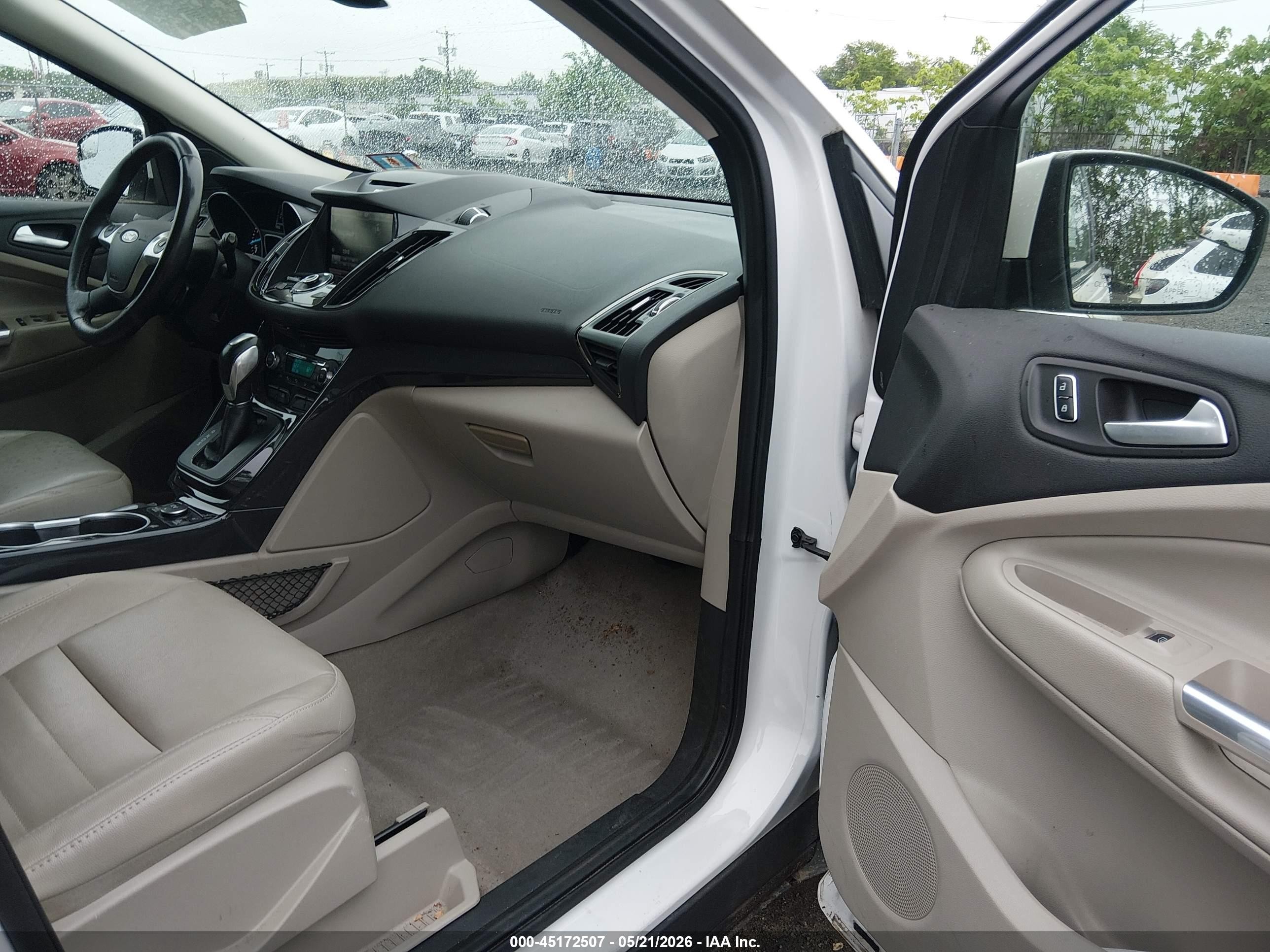 2014 Ford Escape Titanium White vin: 1FMCU9J9XEUD97991