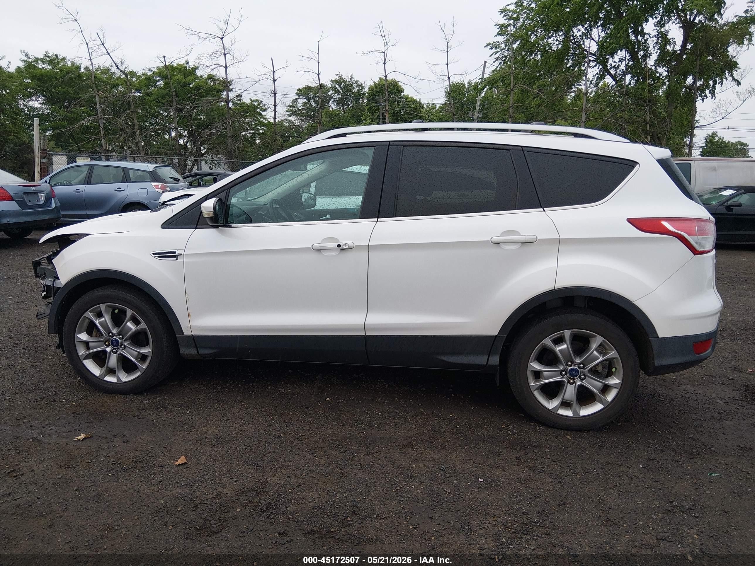 2014 Ford Escape Titanium White vin: 1FMCU9J9XEUD97991
