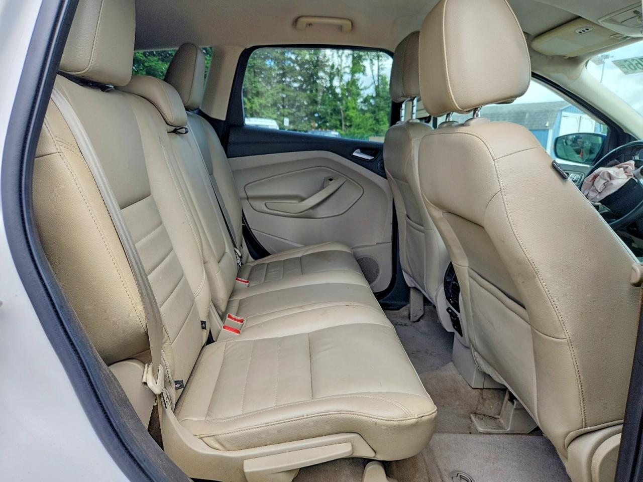 2014 Ford Escape Titanium White vin: 1FMCU9J9XEUE07807