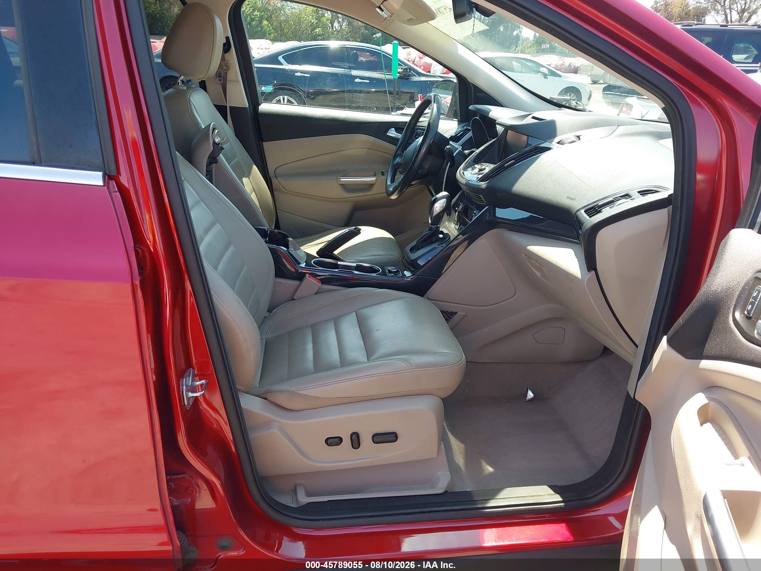 2015 Ford Escape Titanium Красный vin: 1FMCU9J9XFUA08848