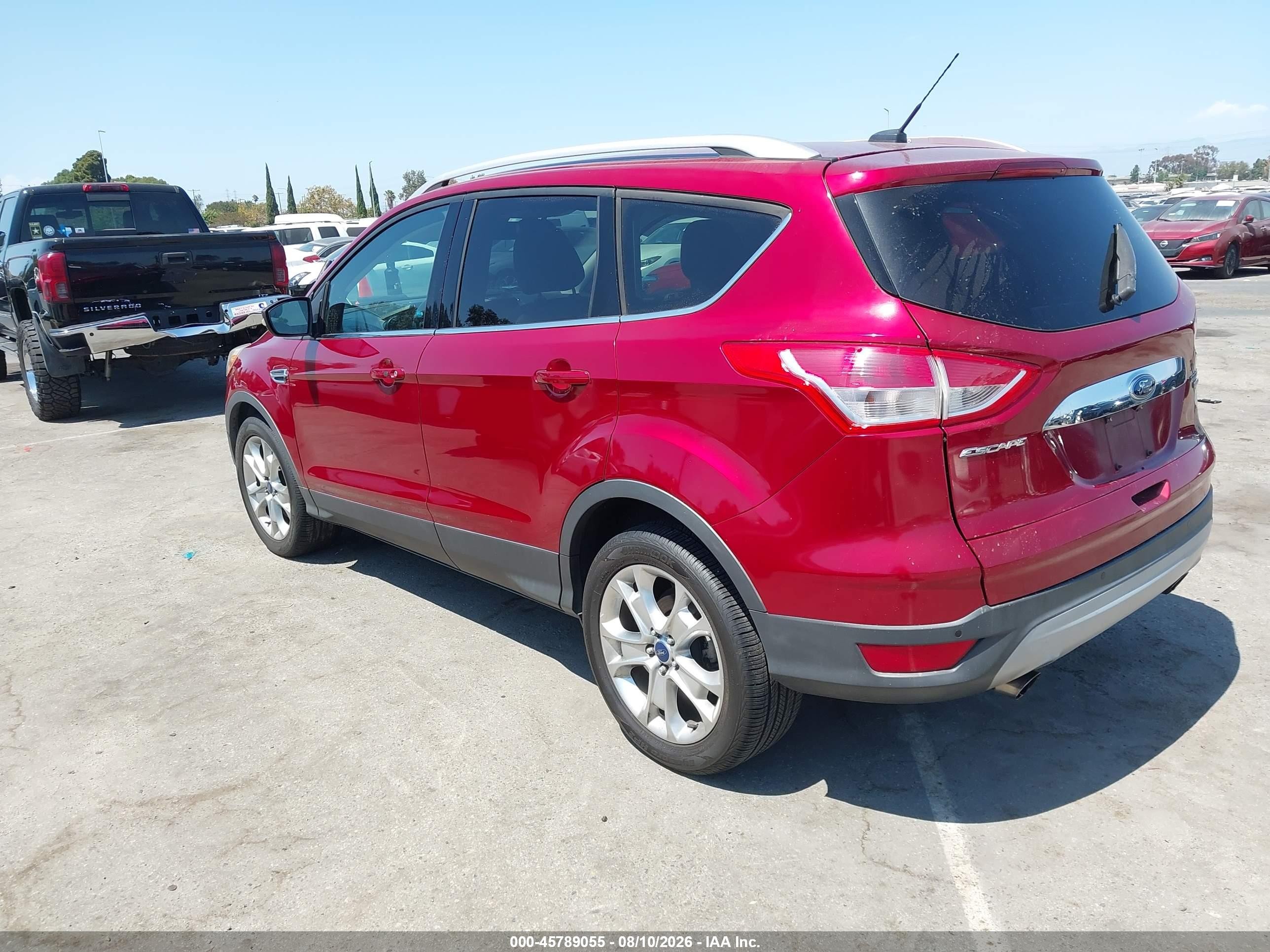 2015 Ford Escape Titanium Красный vin: 1FMCU9J9XFUA08848