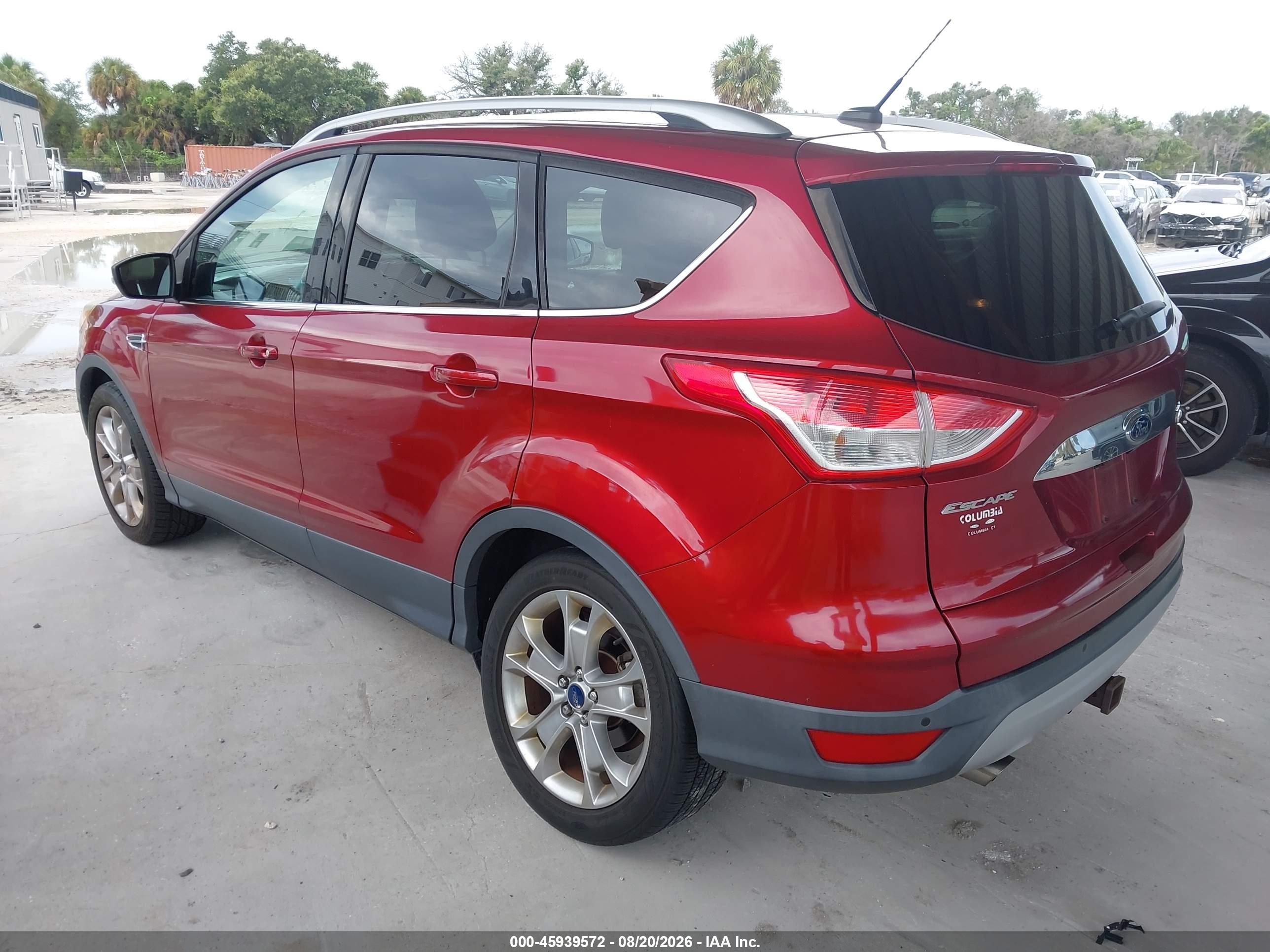 2015 Ford Escape Titanium Burgundy vin: 1FMCU9J9XFUA96803