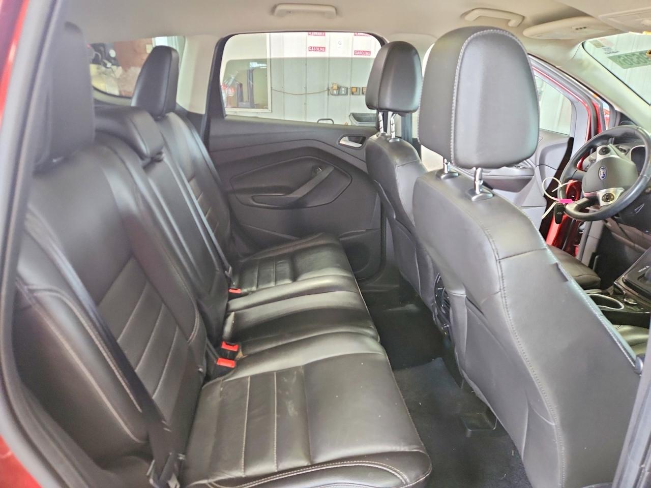 2015 Ford Escape Titanium Red vin: 1FMCU9J9XFUC42276