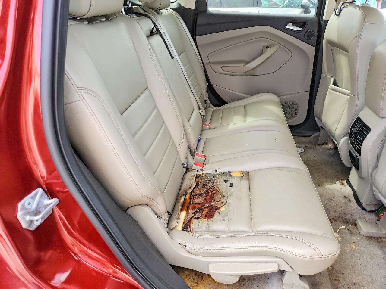 2016 Ford Escape Titanium Burgundy vin: 1FMCU9J9XGUC17766