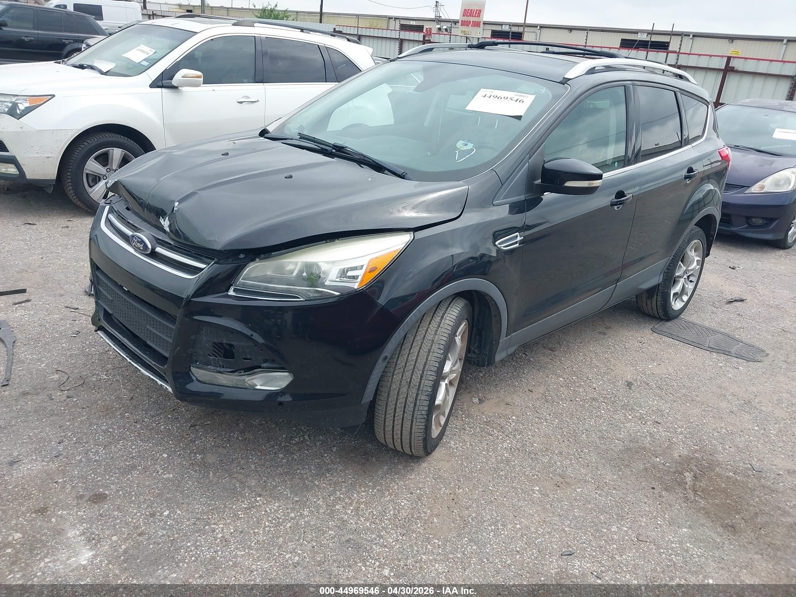 2016 Ford Escape Titanium Черный vin: 1FMCU9J9XGUC80365