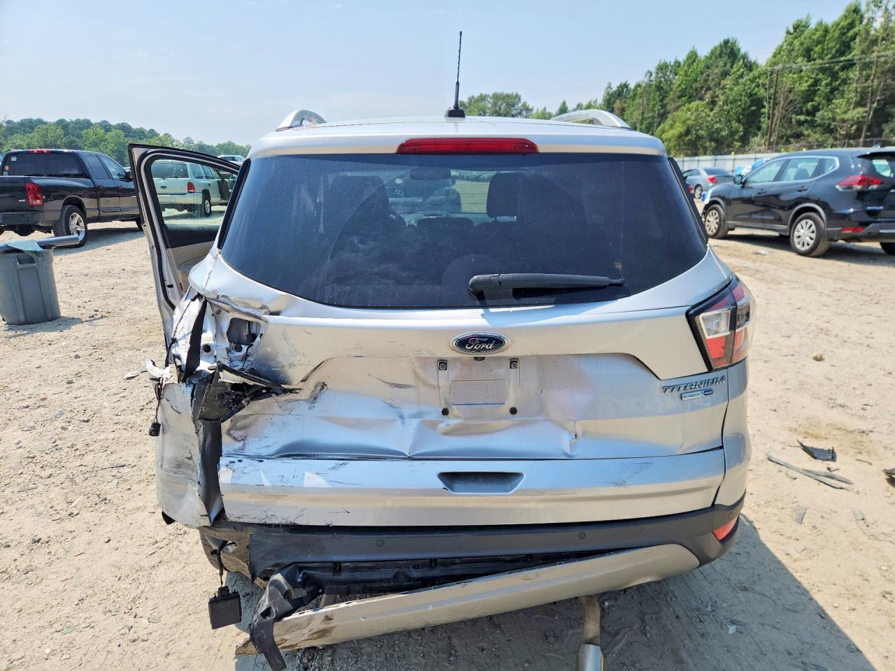 2017 Ford Escape Titanium Silver vin: 1FMCU9J9XHUD60640