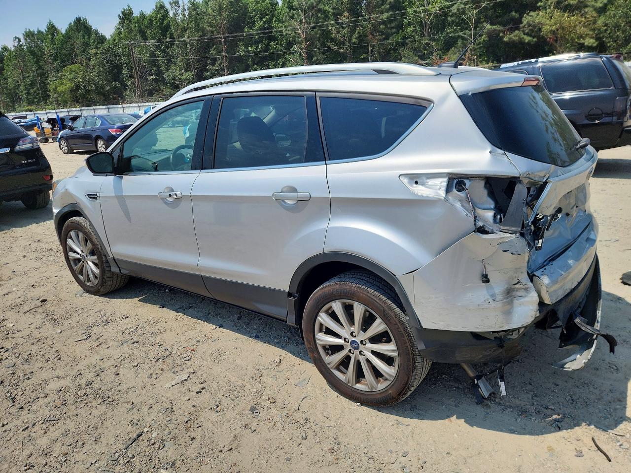 2017 Ford Escape Titanium Silver vin: 1FMCU9J9XHUD60640