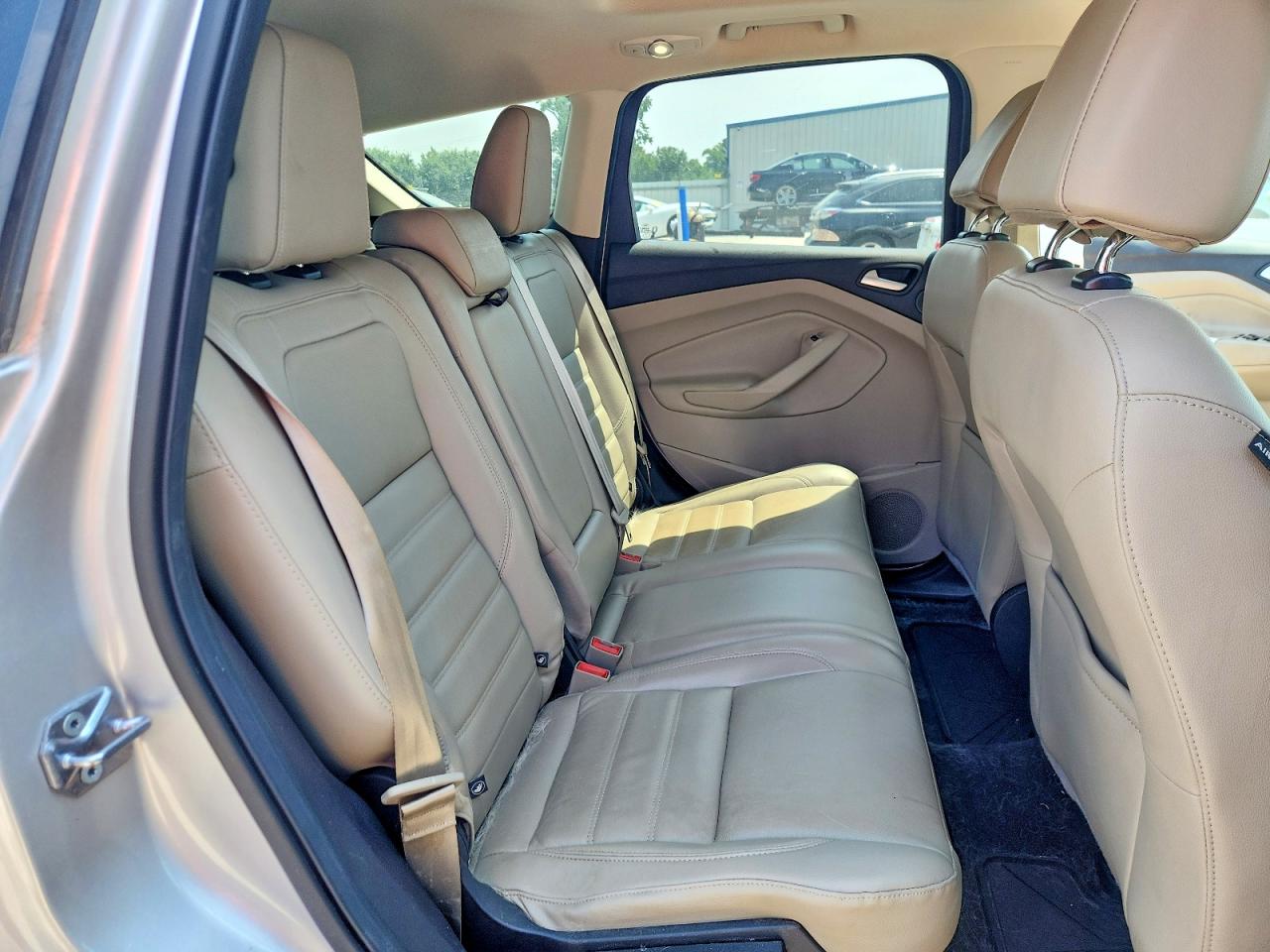 2017 Ford Escape Titanium Silver vin: 1FMCU9J9XHUD60640