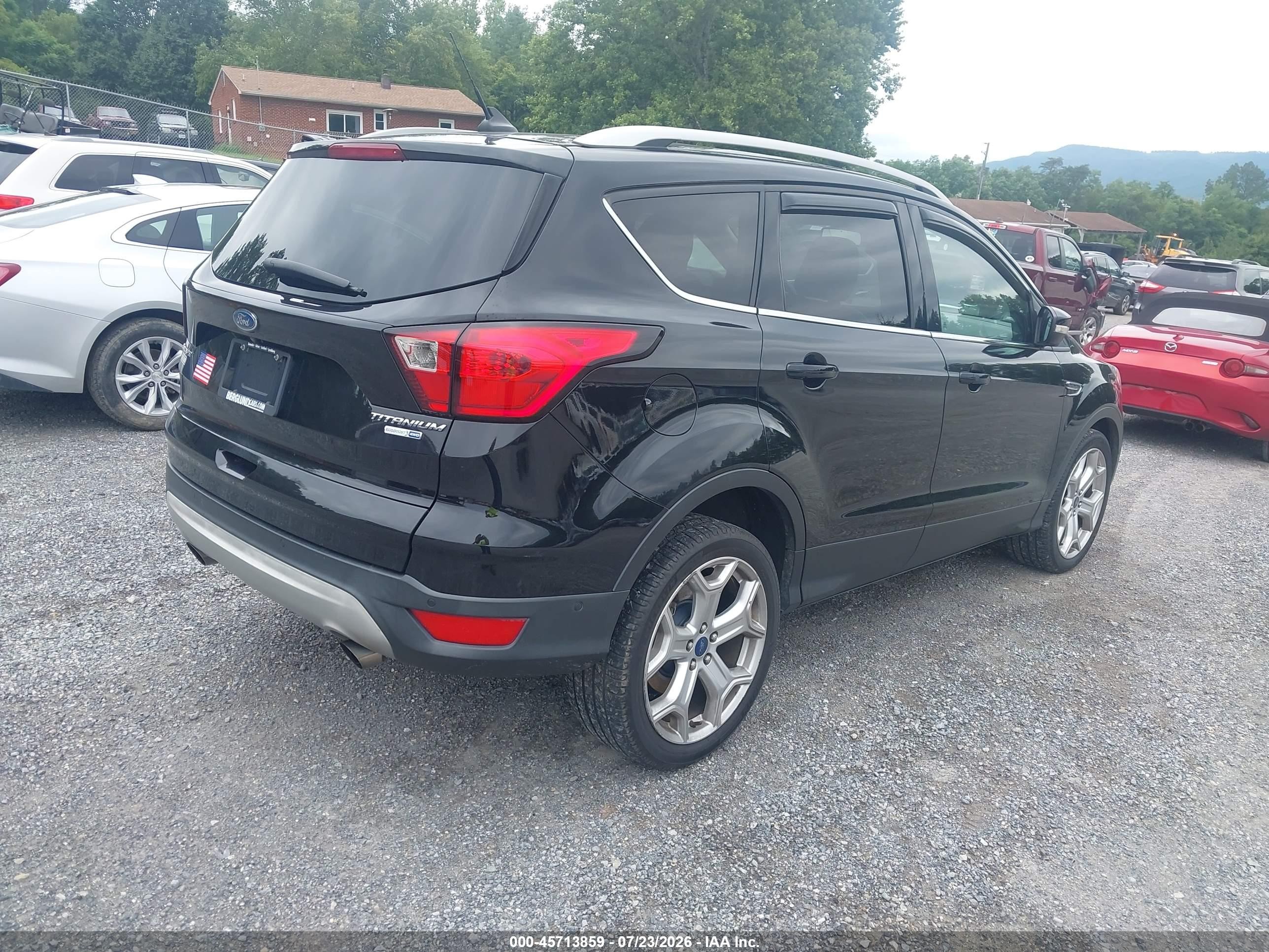 2019 Ford Escape Titanium Black vin: 1FMCU9J9XKUC21115