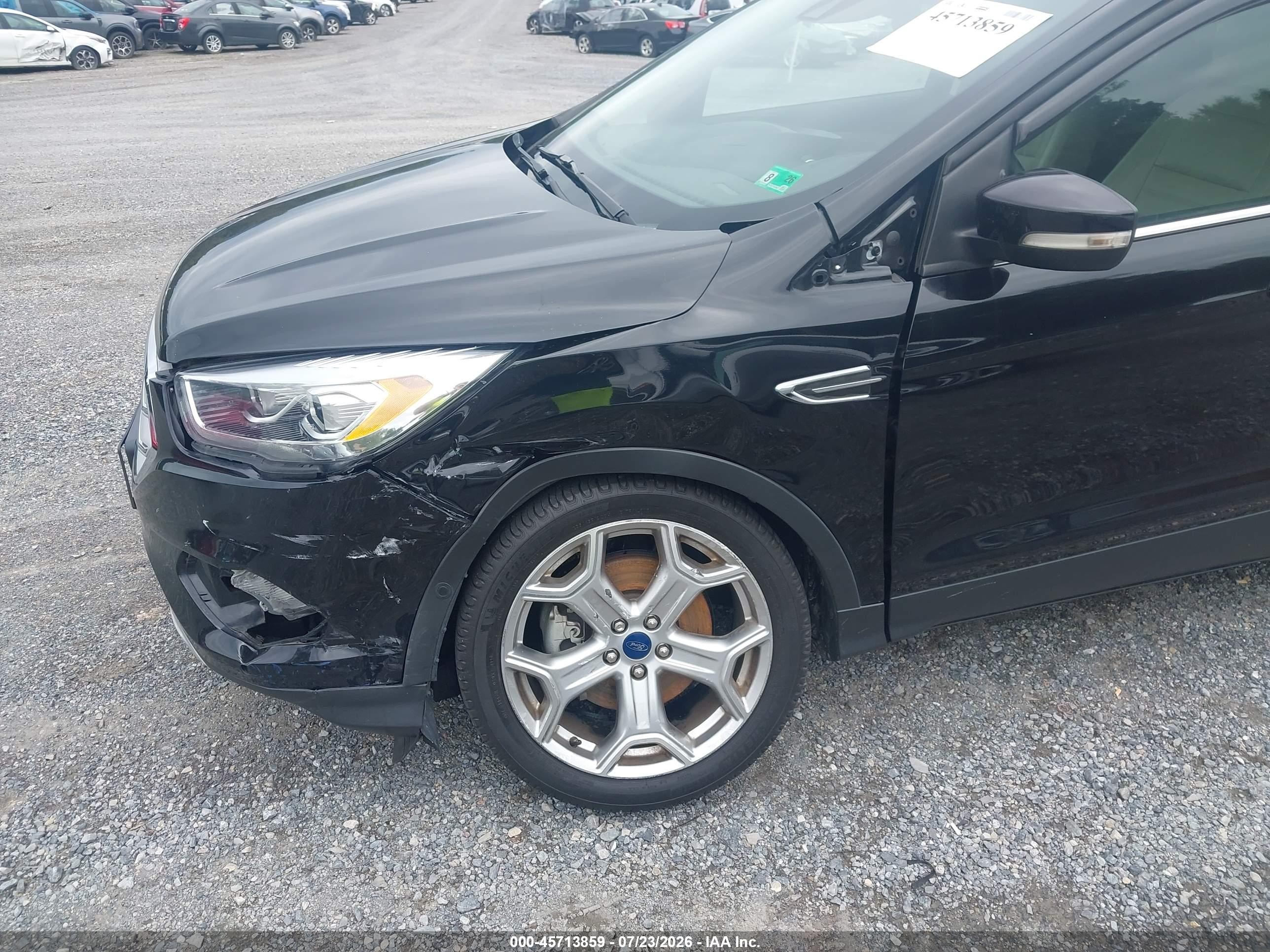 2019 Ford Escape Titanium Black vin: 1FMCU9J9XKUC21115