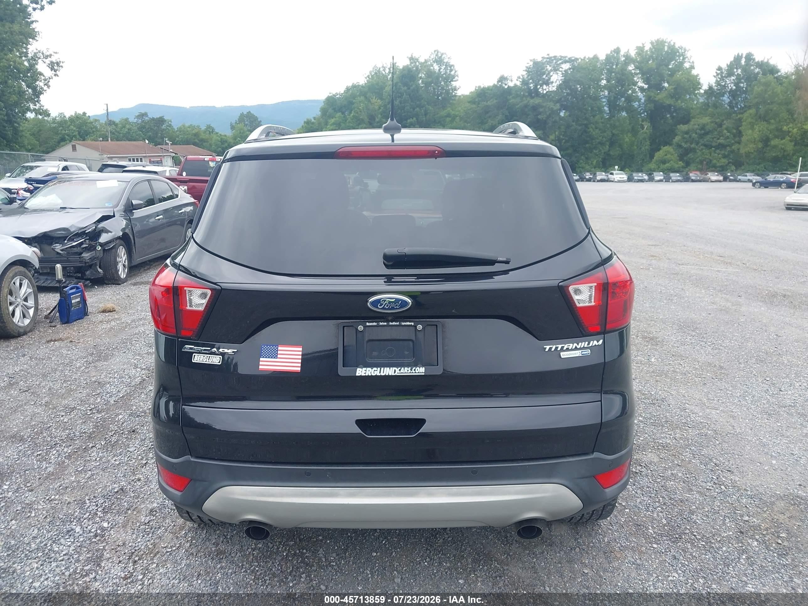 2019 Ford Escape Titanium Black vin: 1FMCU9J9XKUC21115