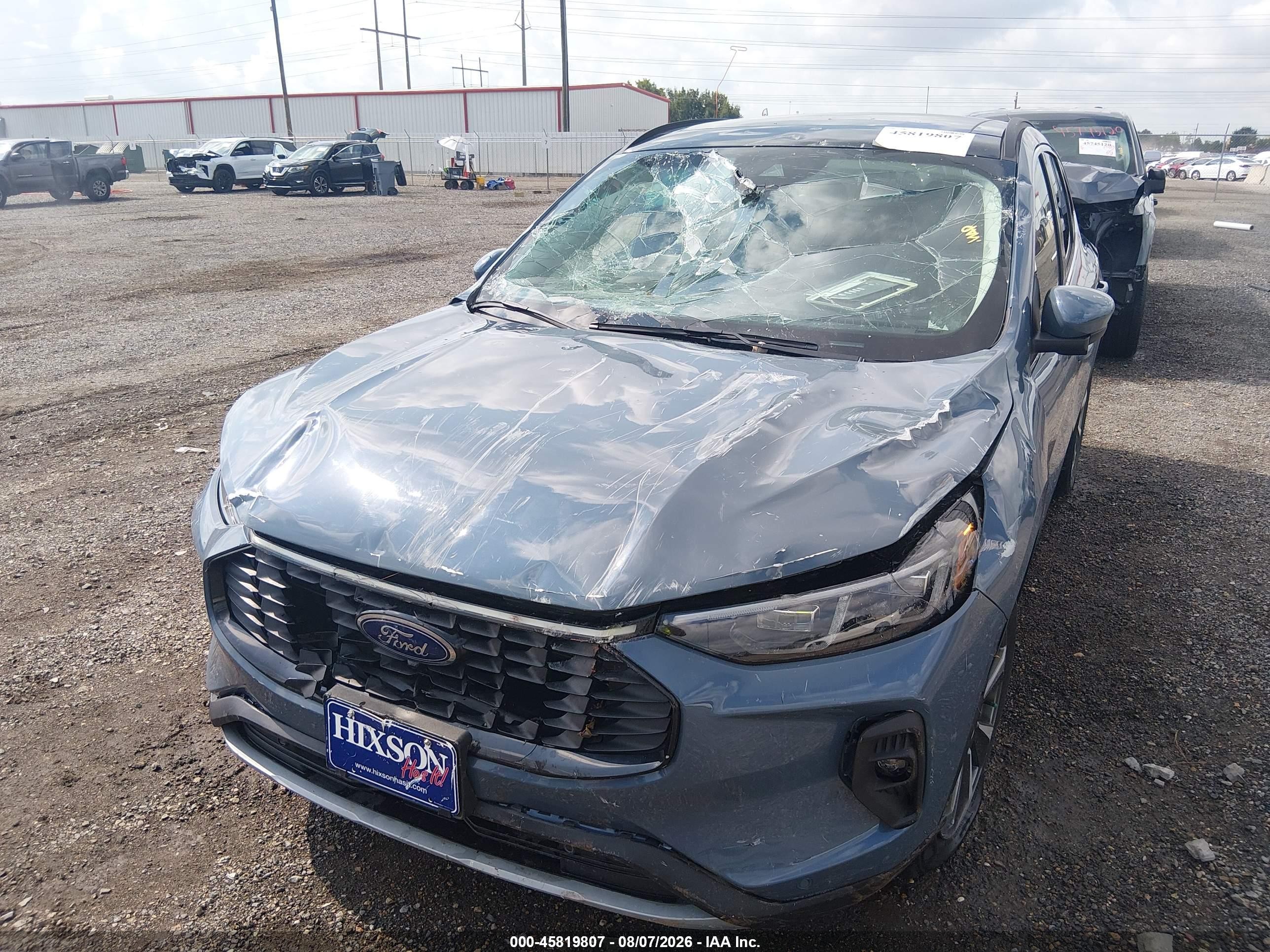 2024 Ford Escape Platinum Light Blue vin: 1FMCU9JA5RUB51656