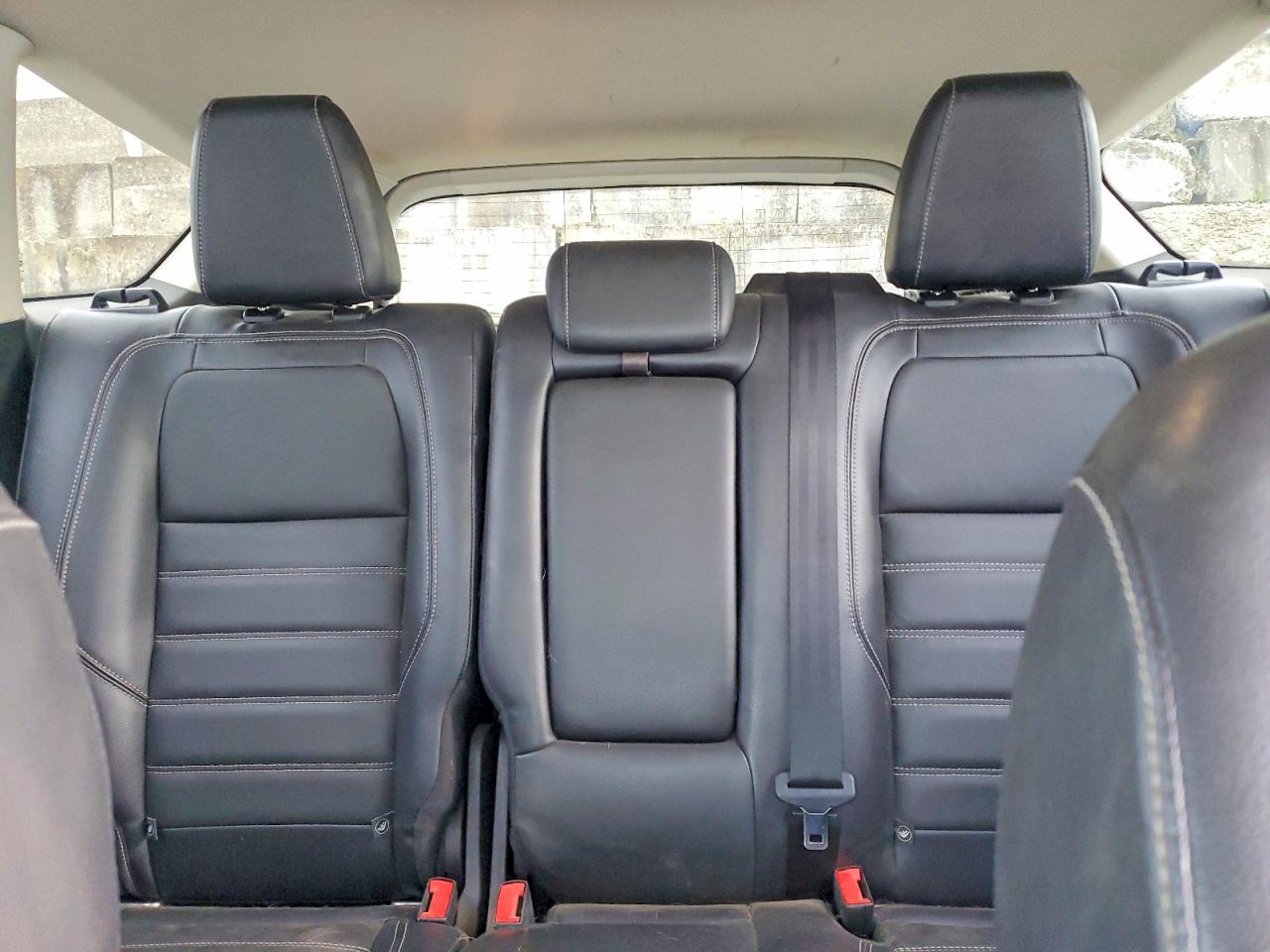 2017 Ford Escape Titanium Silver vin: 1FMCU9JD2HUC21798