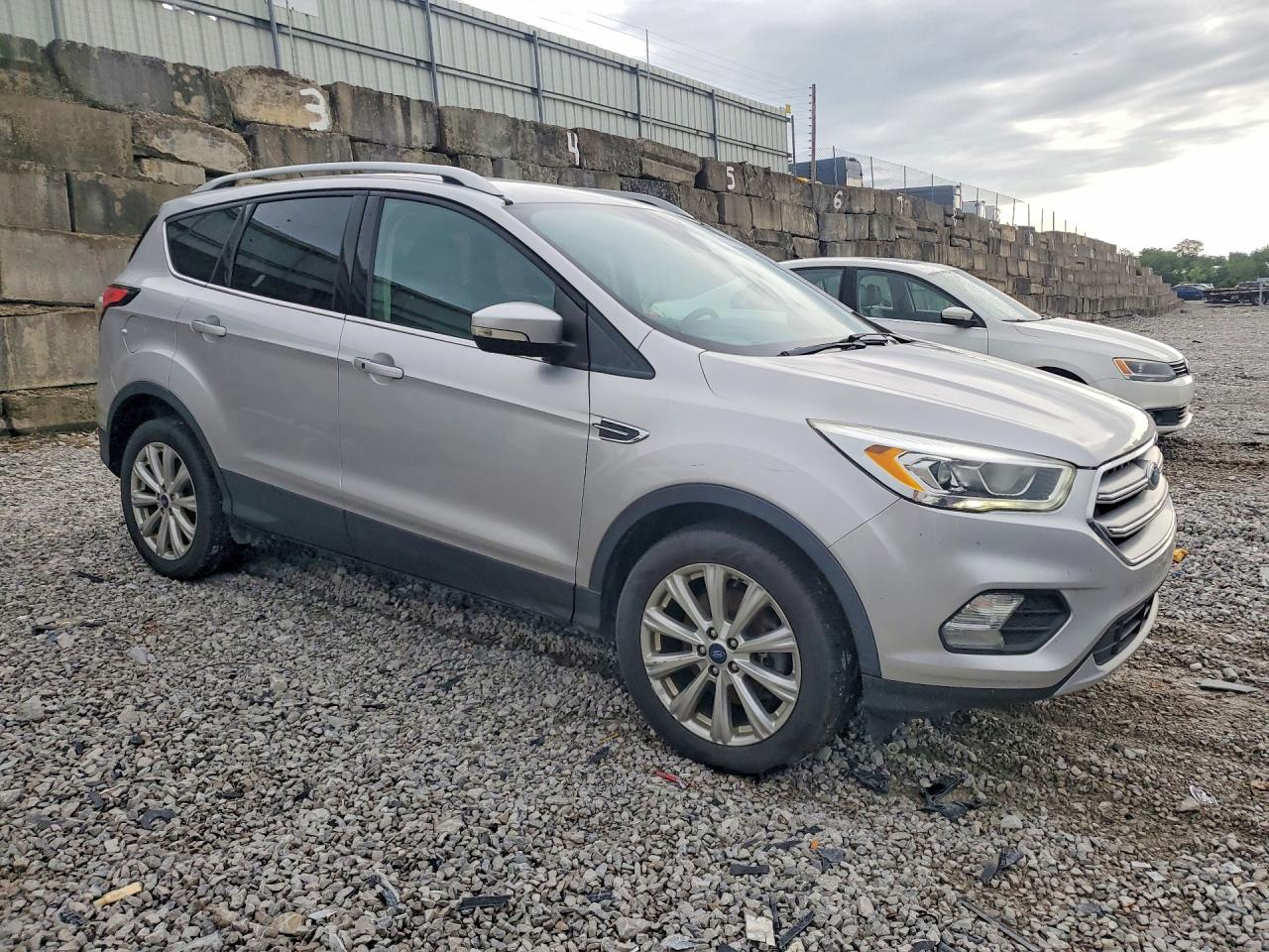 2017 Ford Escape Titanium Silver vin: 1FMCU9JD2HUC21798