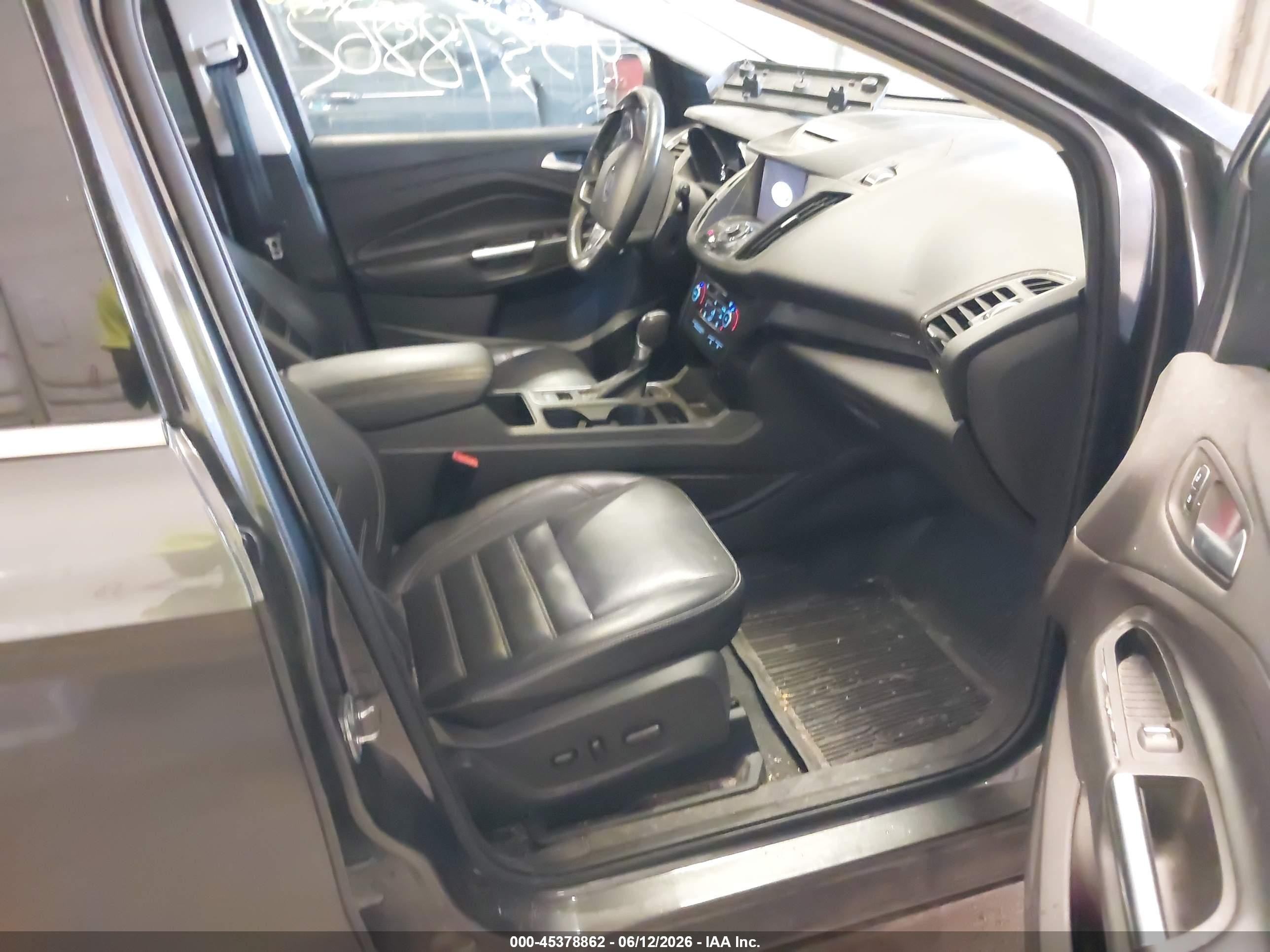2017 Ford Escape Titanium Gray vin: 1FMCU9JD2HUD92583