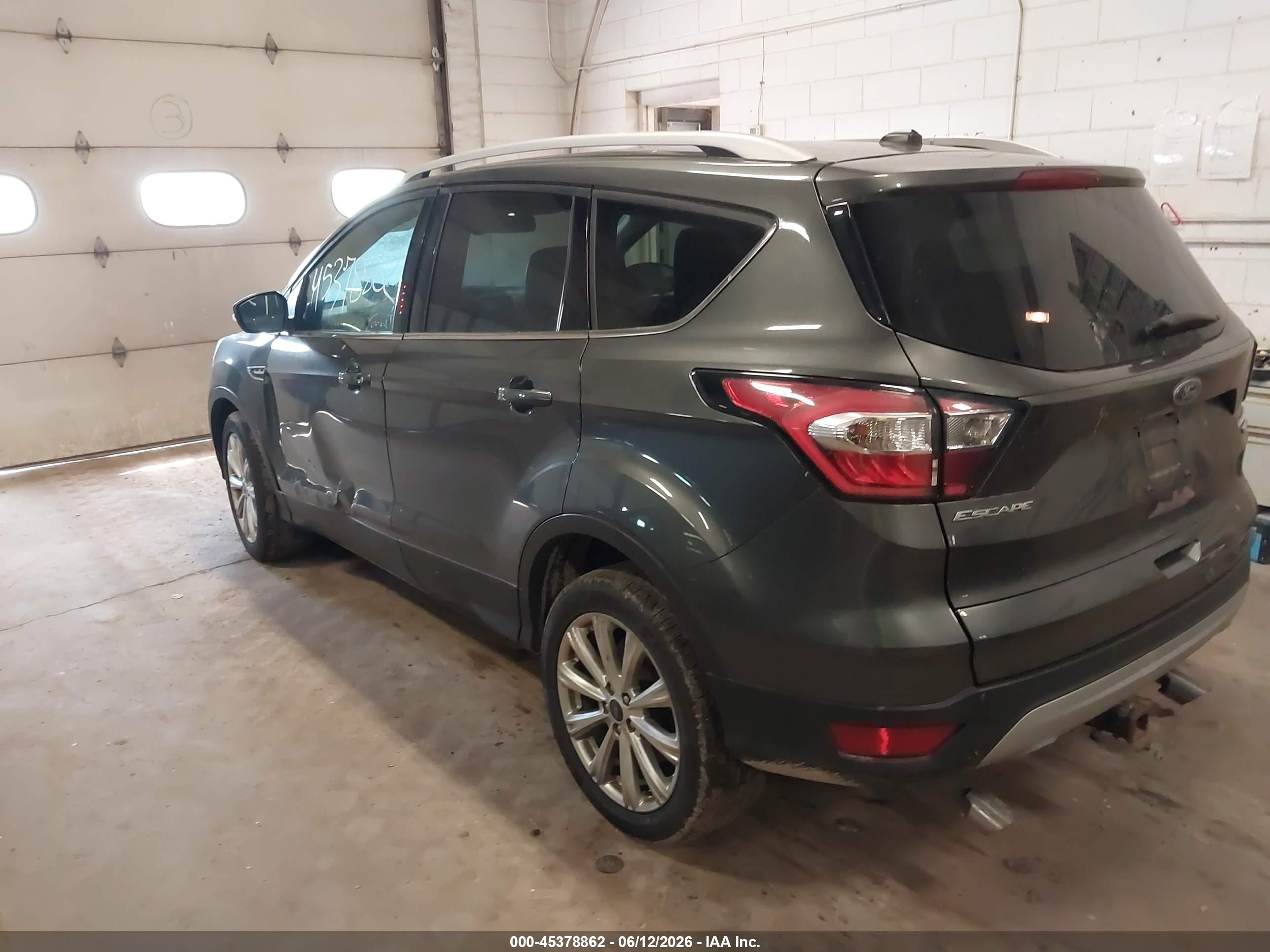2017 Ford Escape Titanium Gray vin: 1FMCU9JD2HUD92583