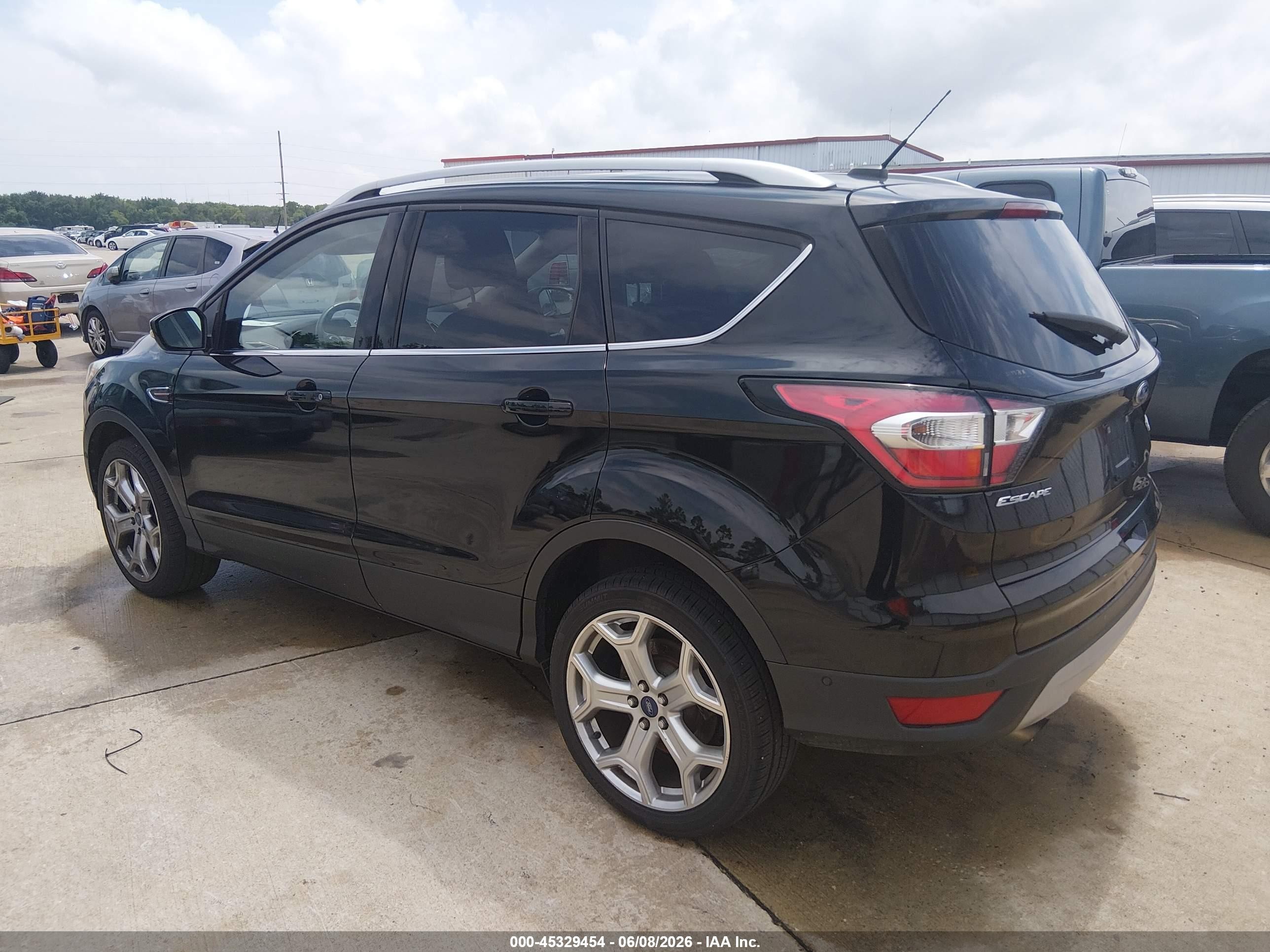 2017 Ford Escape Titanium Black vin: 1FMCU9JD7HUC09078