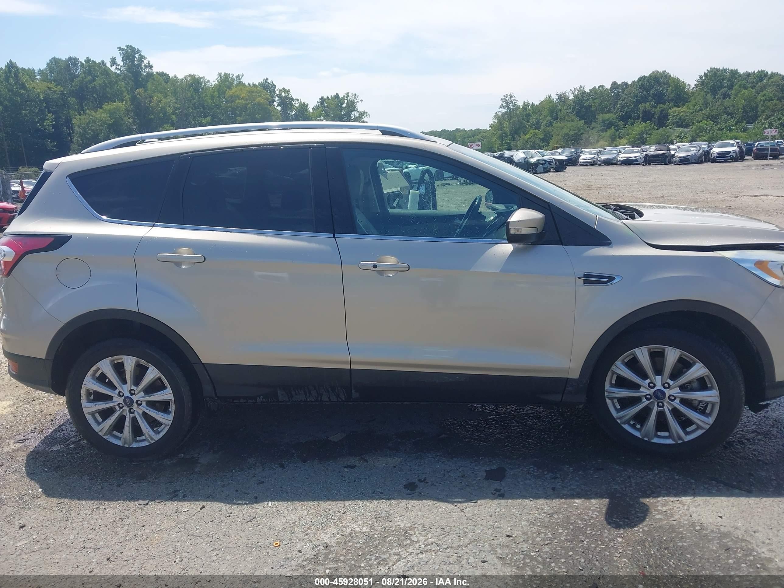 2017 Ford Escape Titanium Gold vin: 1FMCU9JD7HUC41125