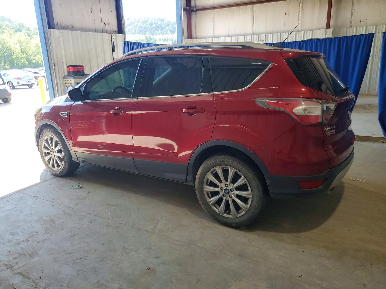 2017 Ford Escape Maroon vin: 1FMCU9JD8HUB58691