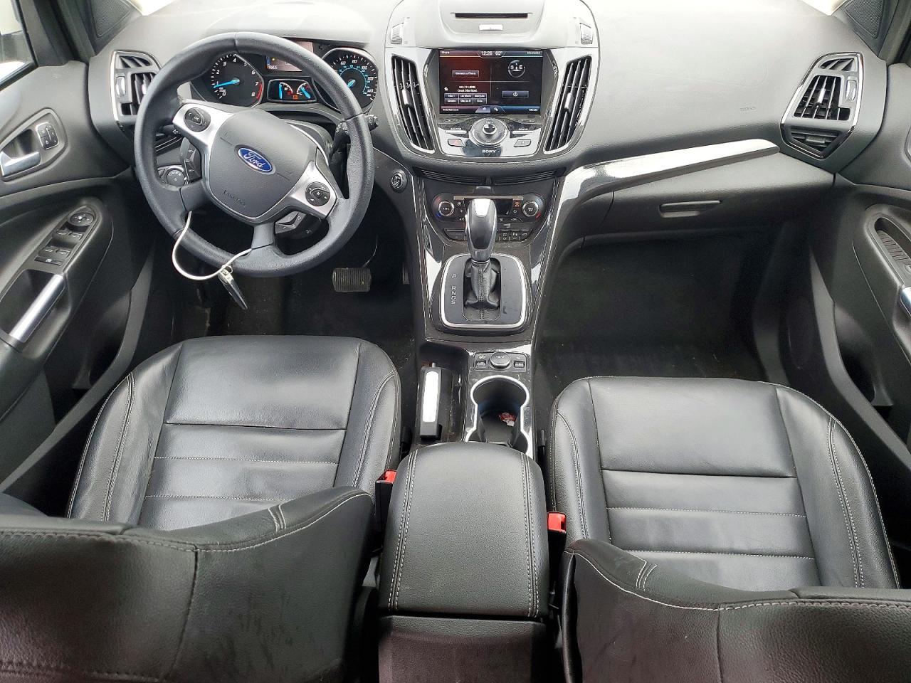 2014 Ford Escape Titanium White vin: 1FMCU9JX0EUA75522