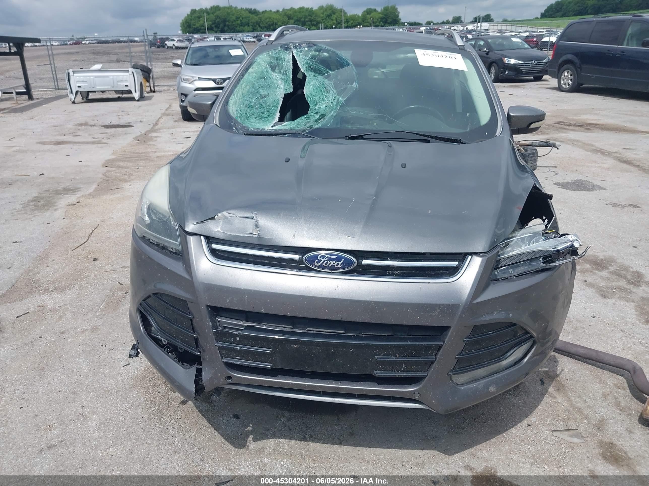 2014 Ford Escape Titanium Gray vin: 1FMCU9JX0EUA78601