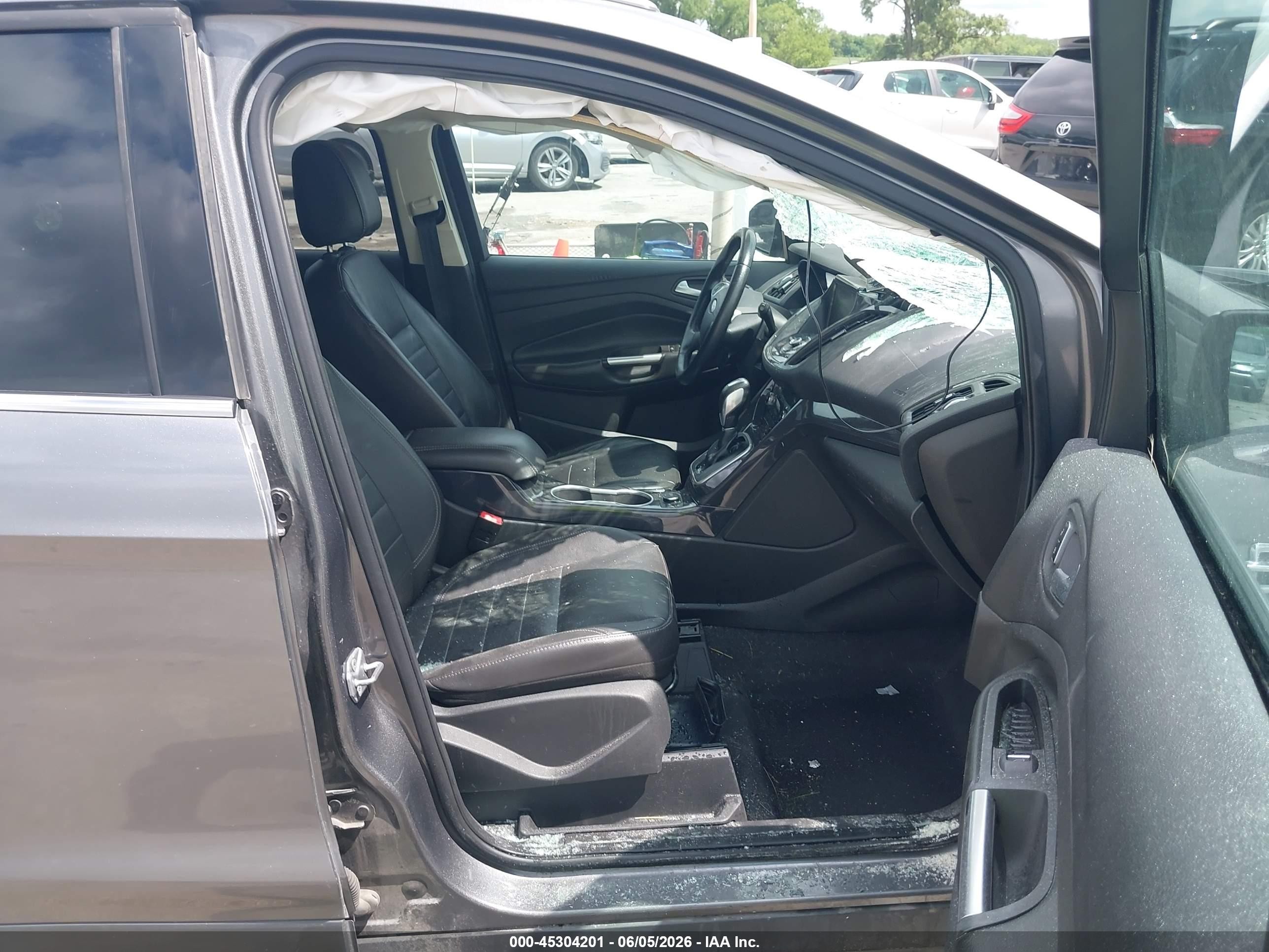 2014 Ford Escape Titanium Gray vin: 1FMCU9JX0EUA78601