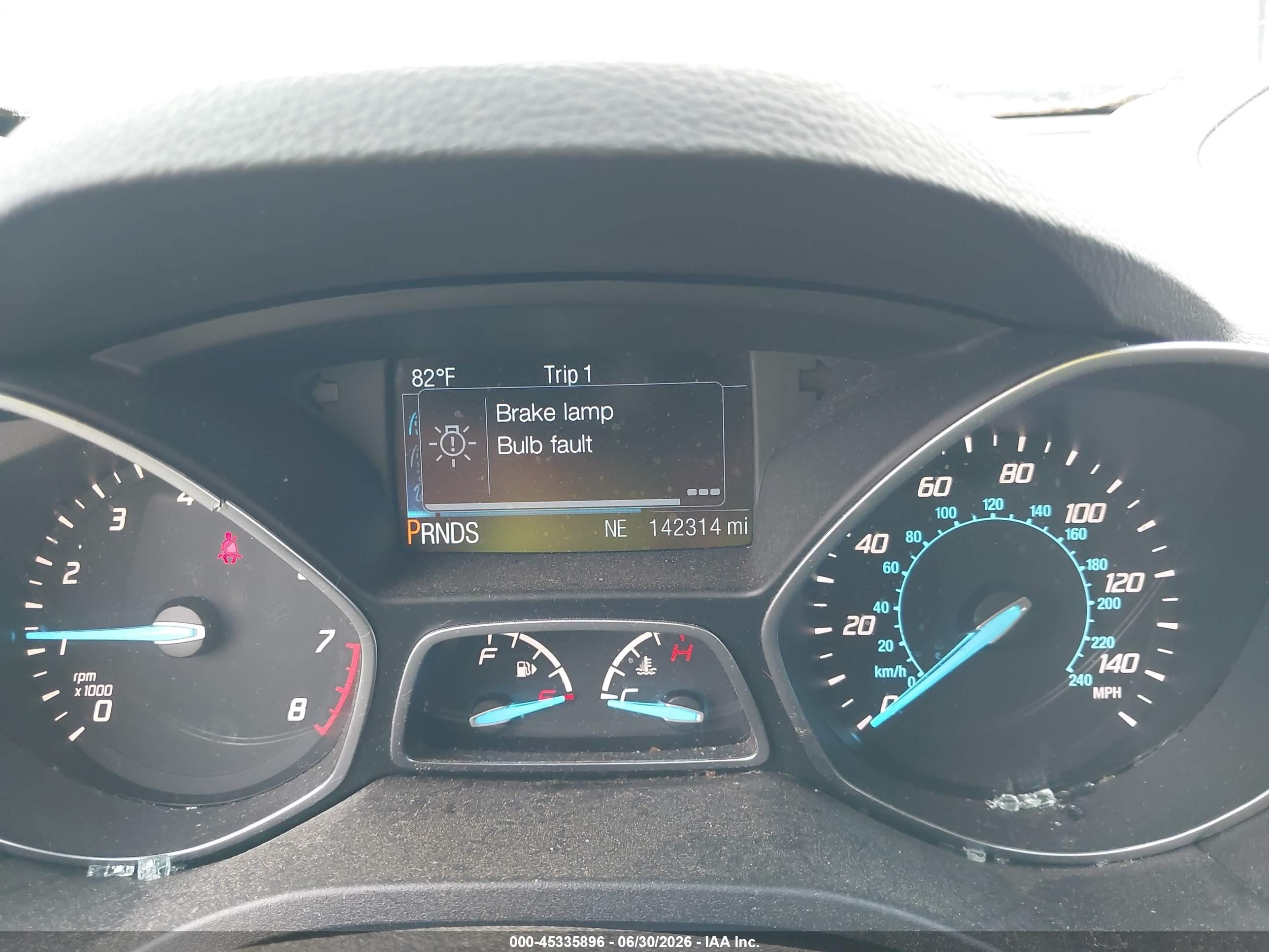 2014 Ford Escape Titanium White vin: 1FMCU9JX1EUE22288