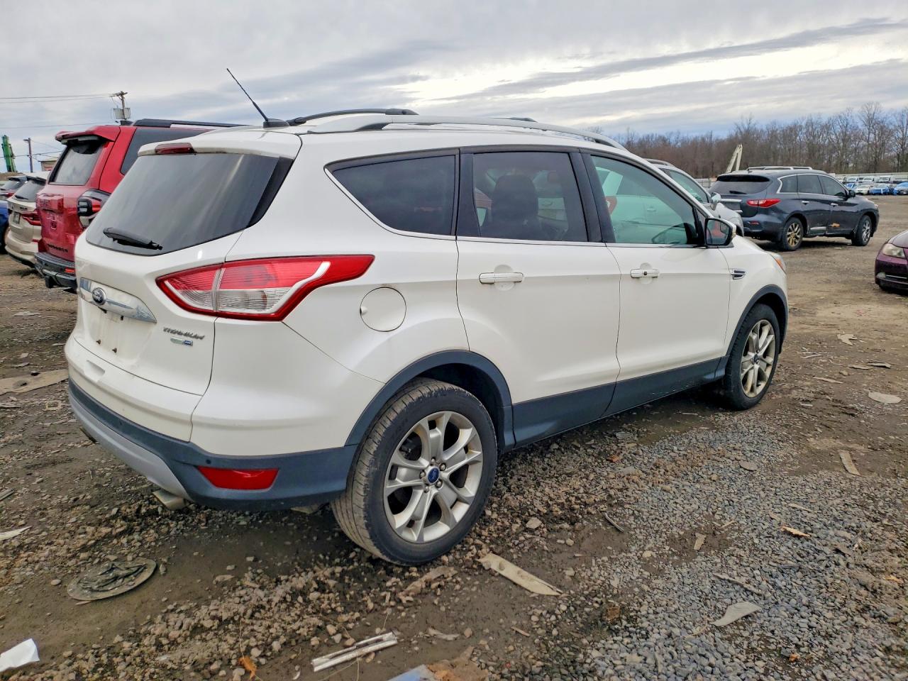 2014 Ford Escape Titanium White vin: 1FMCU9JX1EUE32173