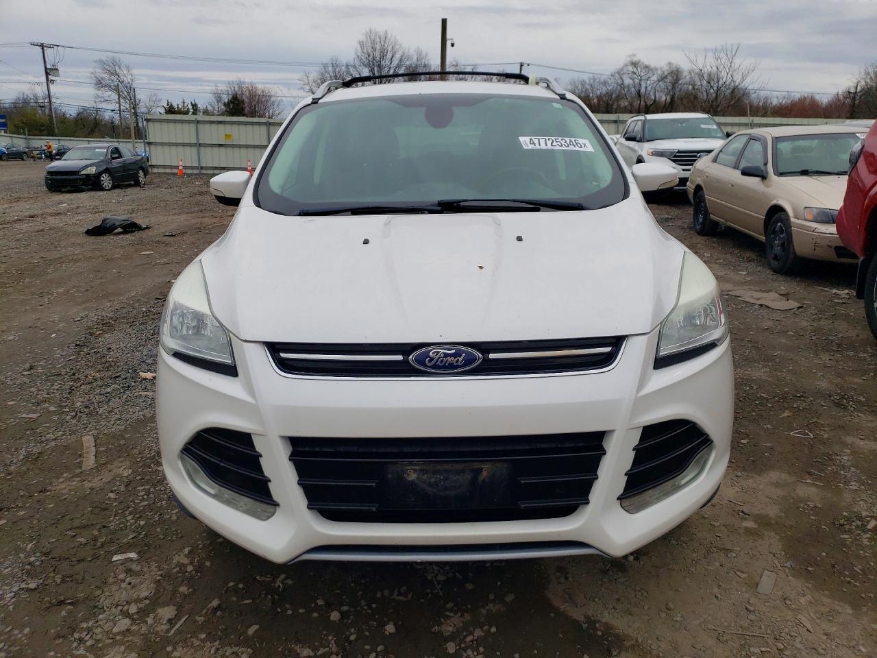 2014 Ford Escape Titanium White vin: 1FMCU9JX1EUE32173