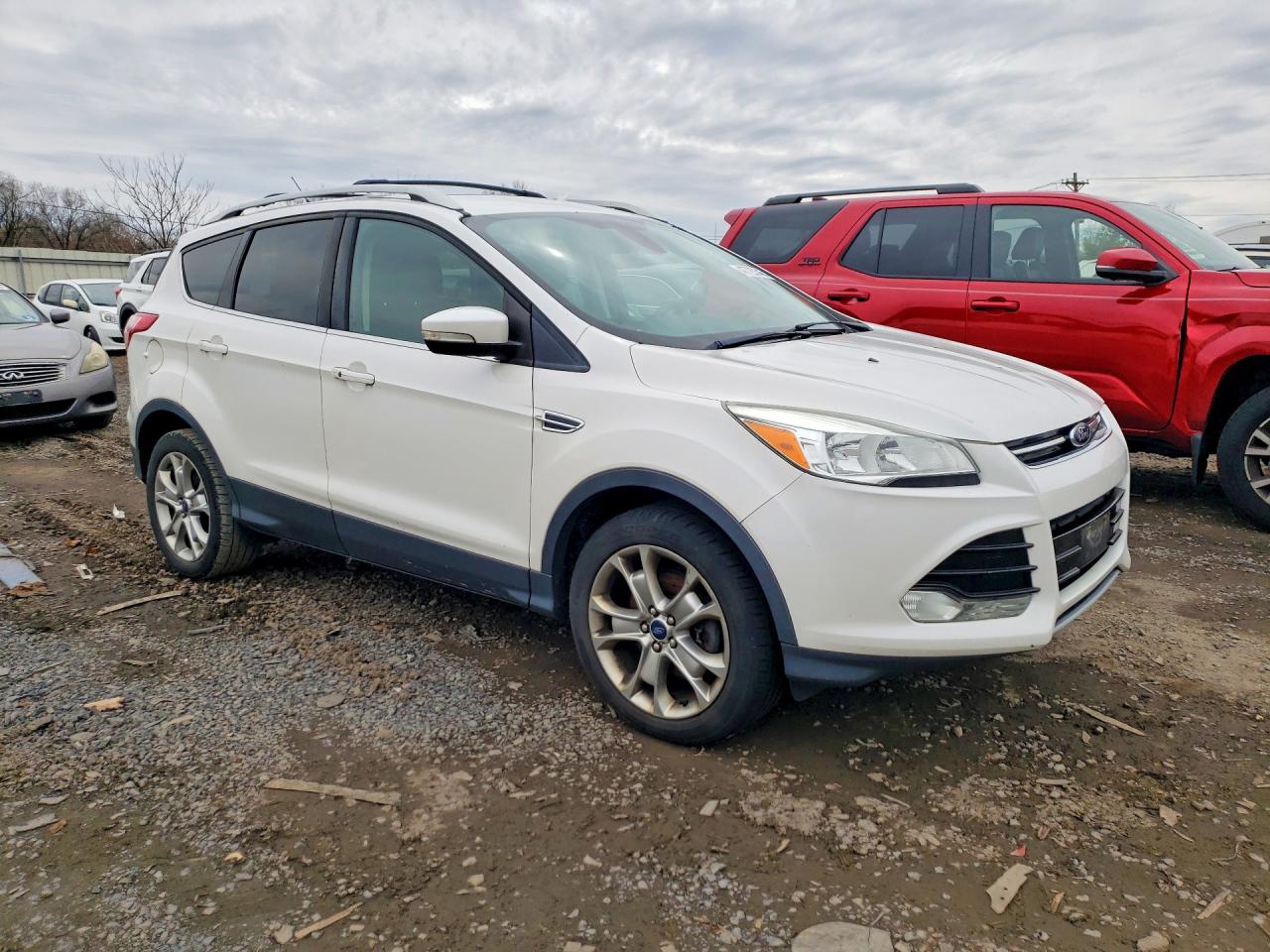 2014 Ford Escape Titanium White vin: 1FMCU9JX1EUE32173