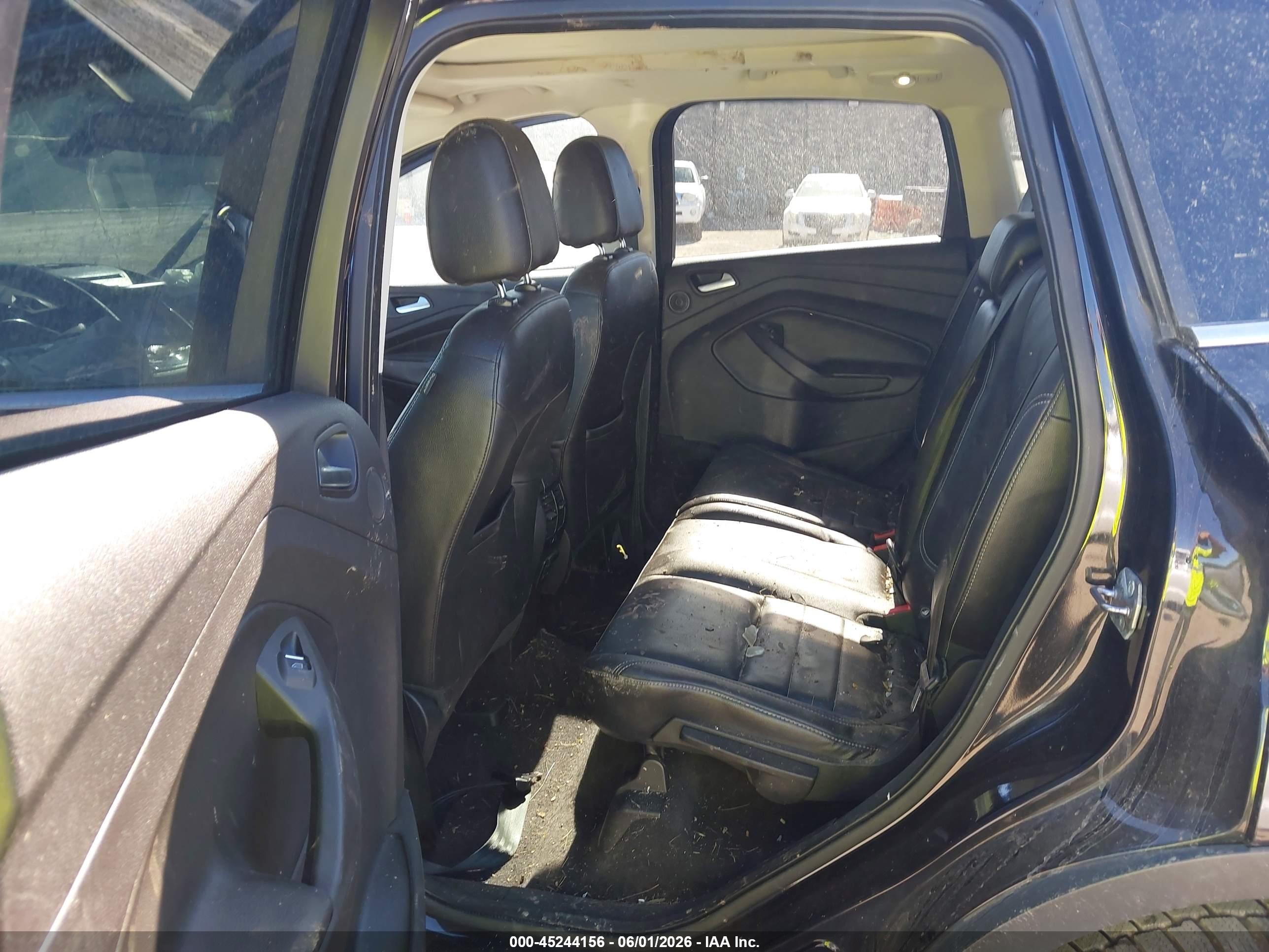 2015 Ford Escape Titanium Black vin: 1FMCU9JX2FUA02430