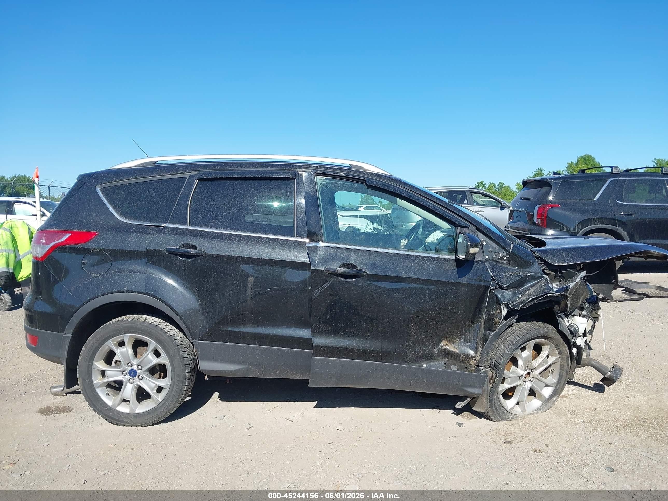 2015 Ford Escape Titanium Black vin: 1FMCU9JX2FUA02430
