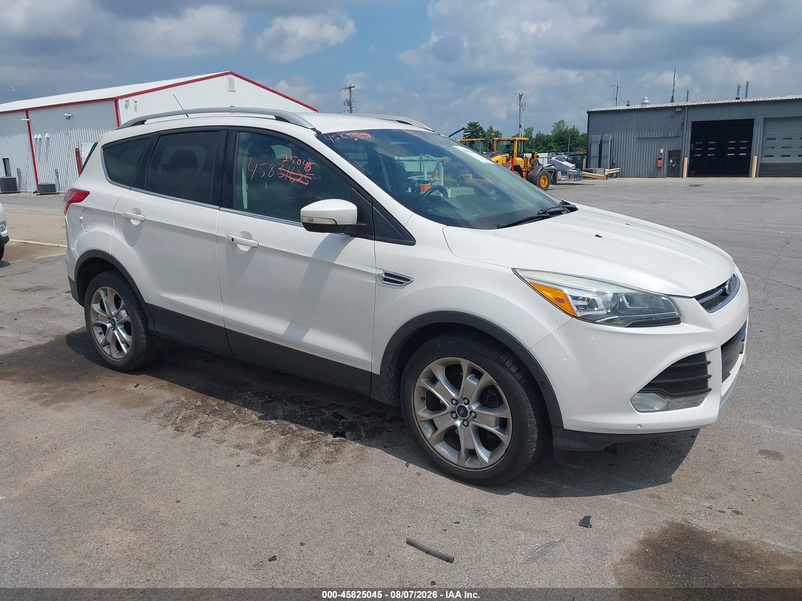 2015 Ford Escape Titanium White vin: 1FMCU9JX2FUB03550