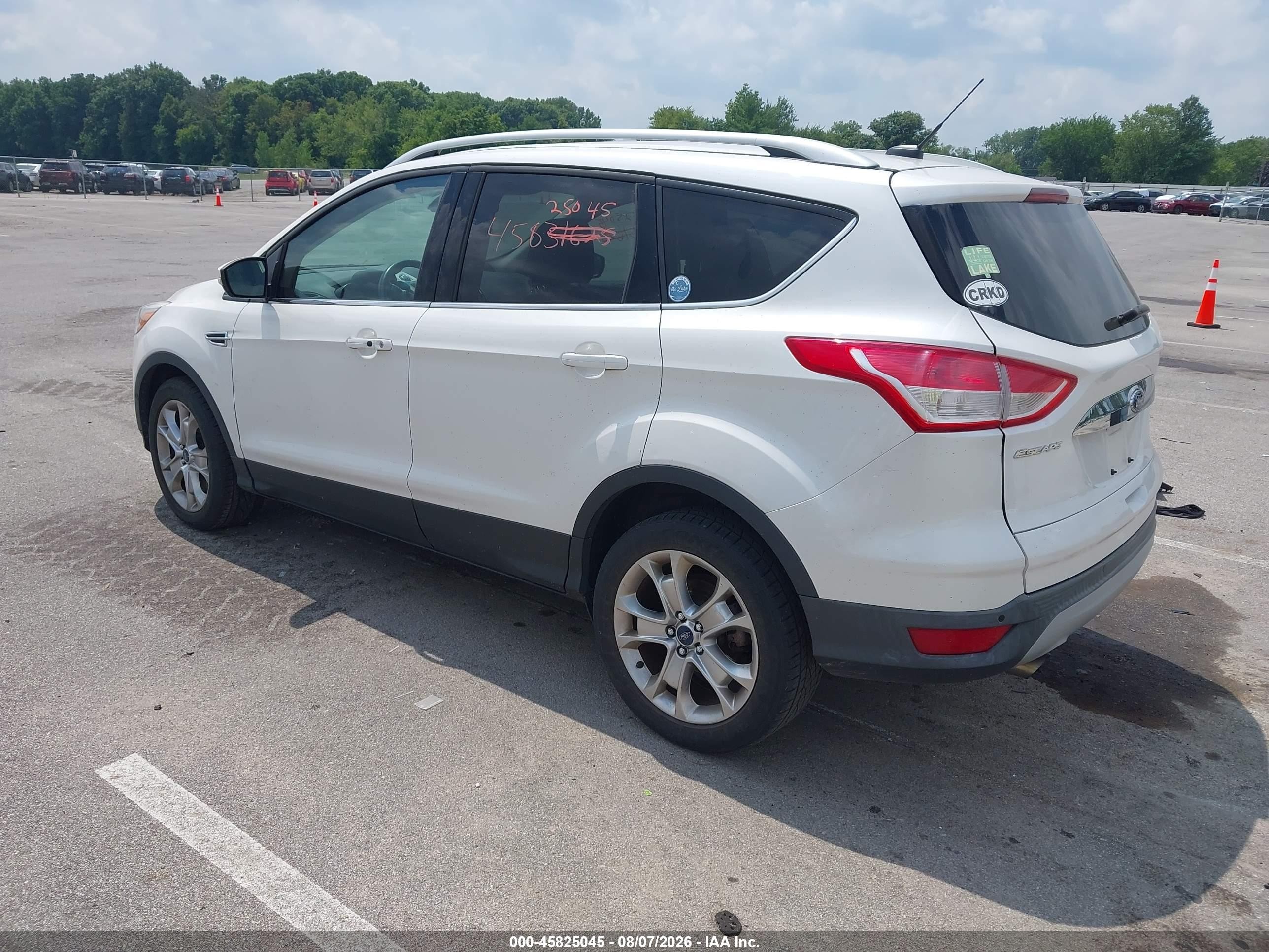 2015 Ford Escape Titanium White vin: 1FMCU9JX2FUB03550