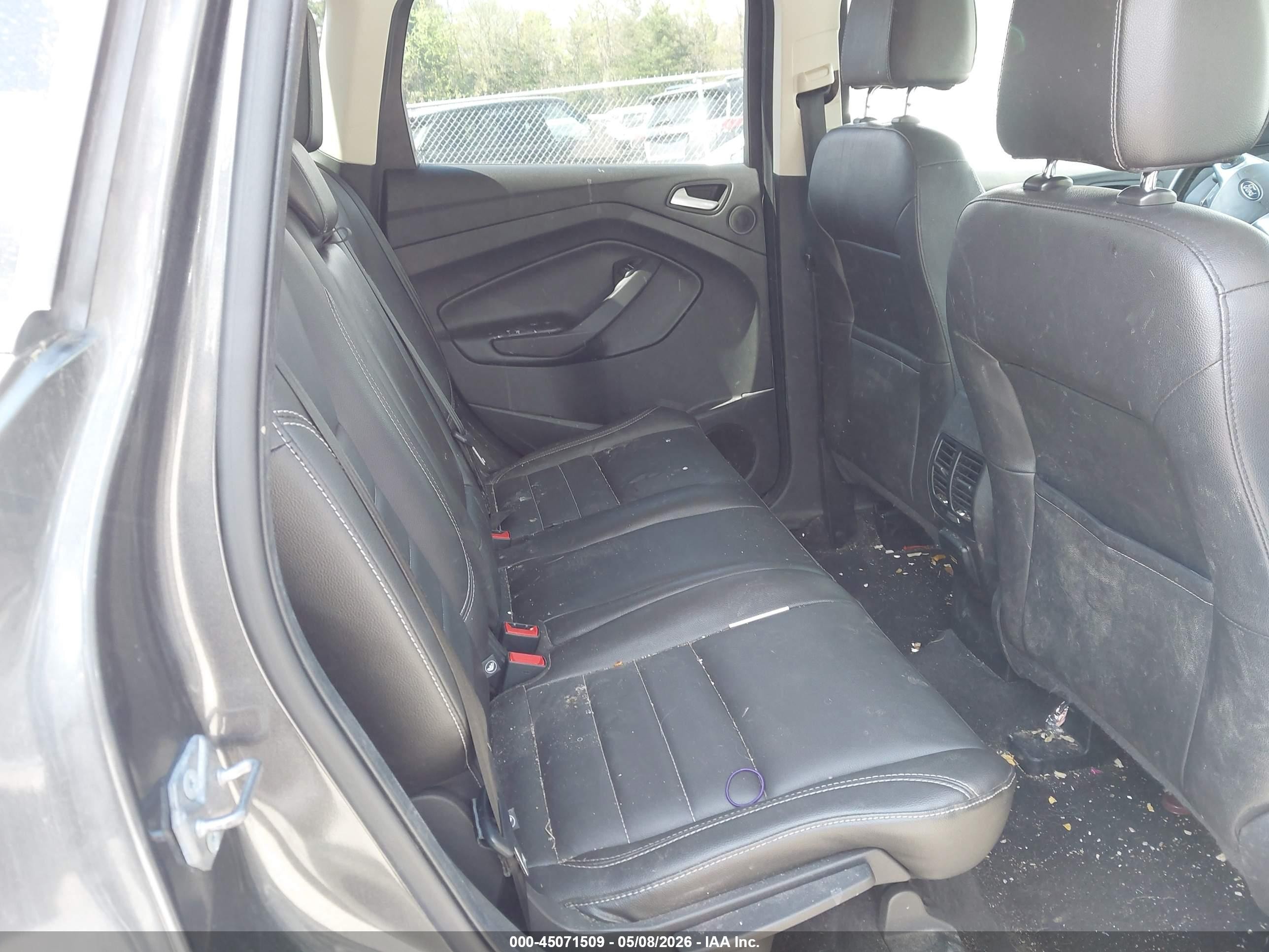 2015 Ford Escape Titanium Серый vin: 1FMCU9JX2FUC53450