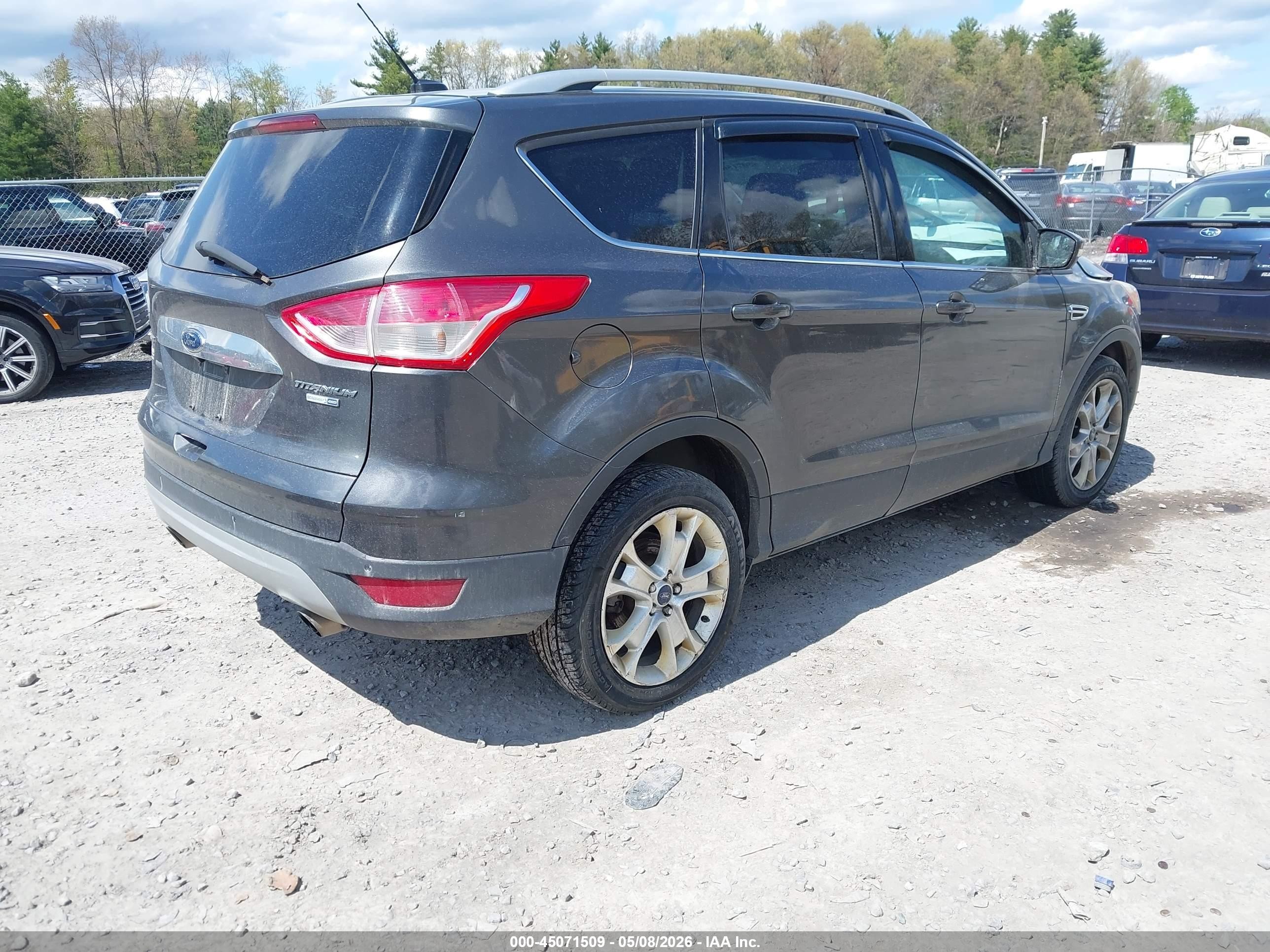 2015 Ford Escape Titanium Серый vin: 1FMCU9JX2FUC53450
