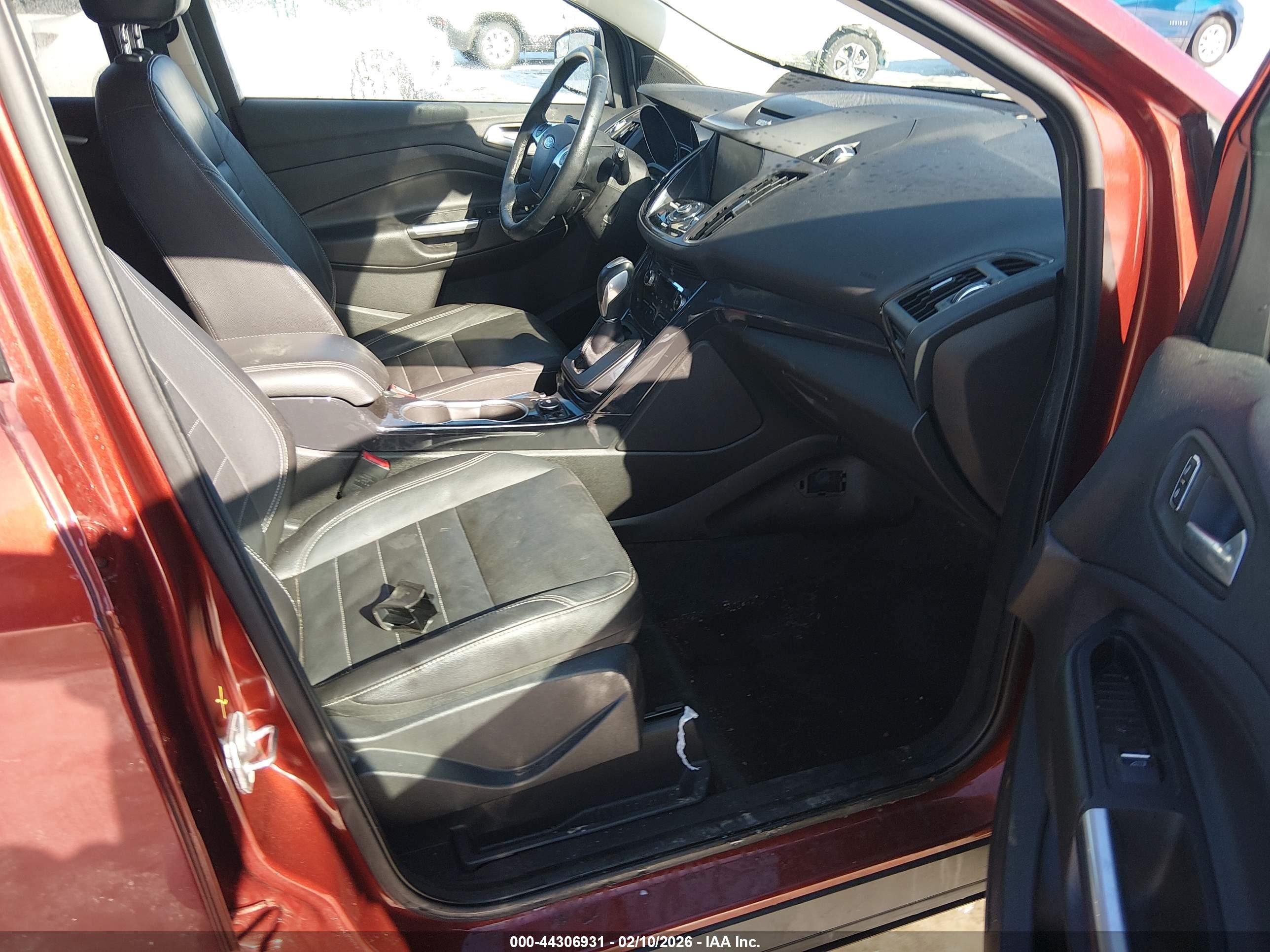 2014 Ford Escape Titanium Maroon vin: 1FMCU9JX3EUC51477